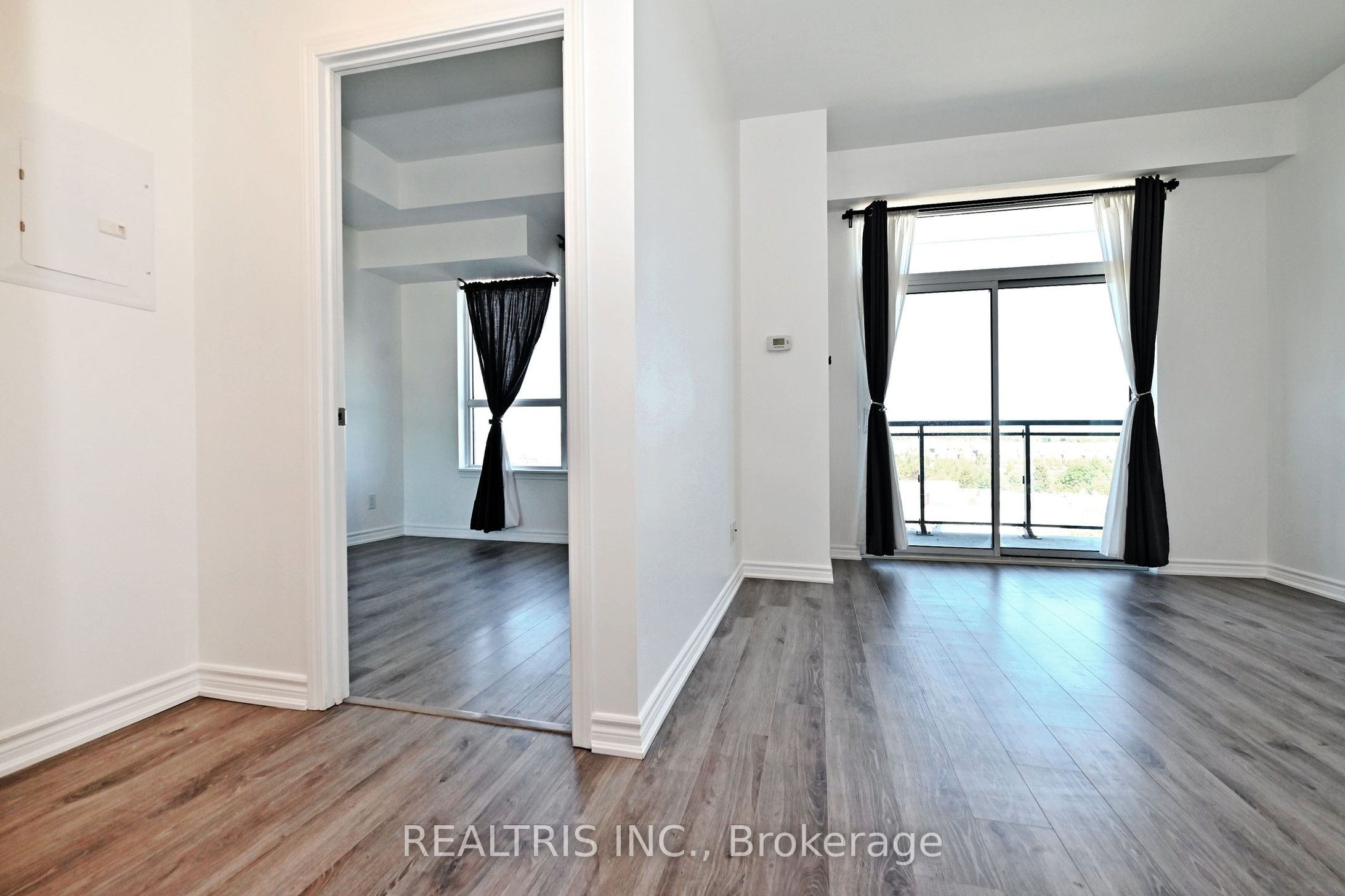 11611 Yonge St Property Photo 20