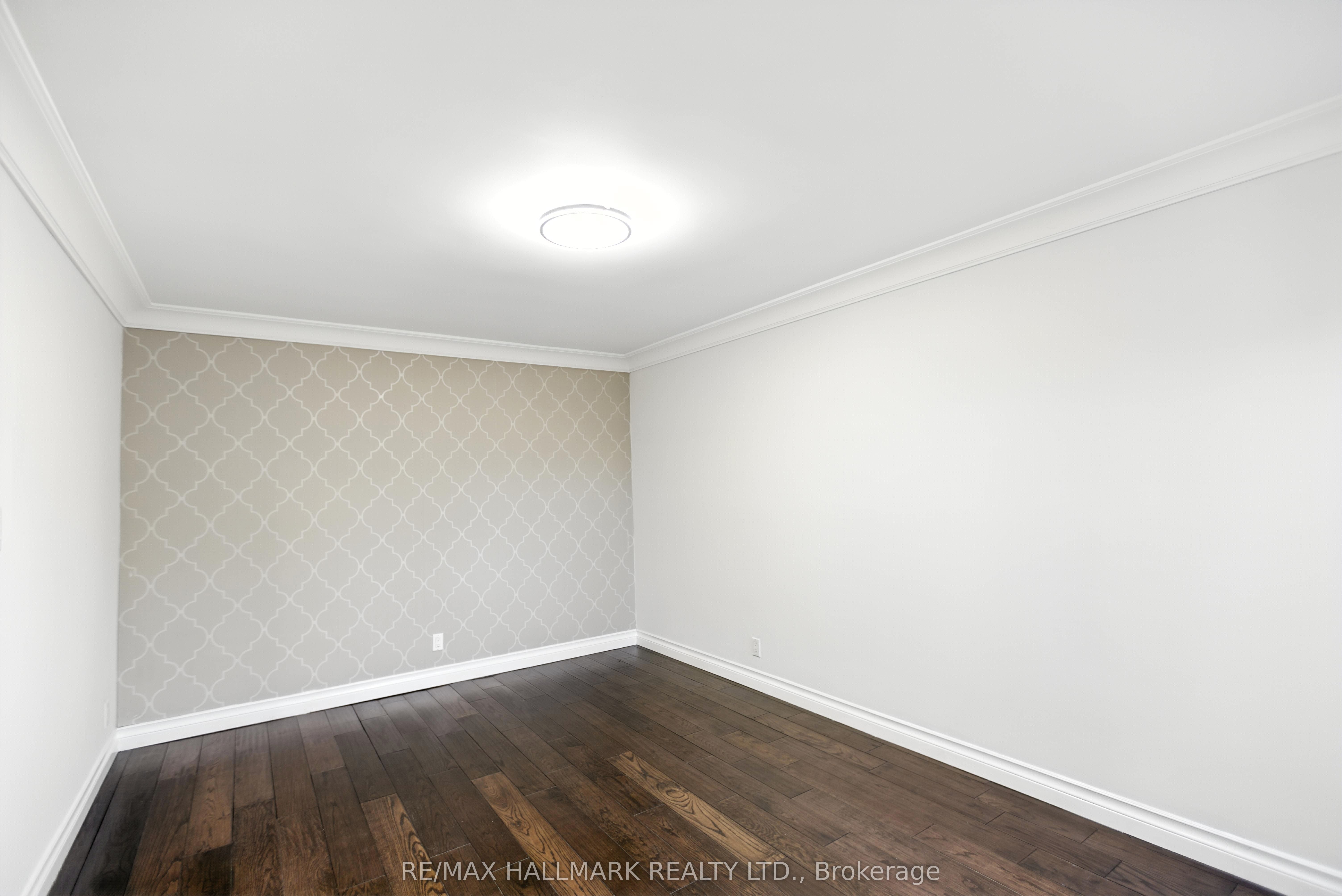 100 Eleanor Circle Property Photo 11