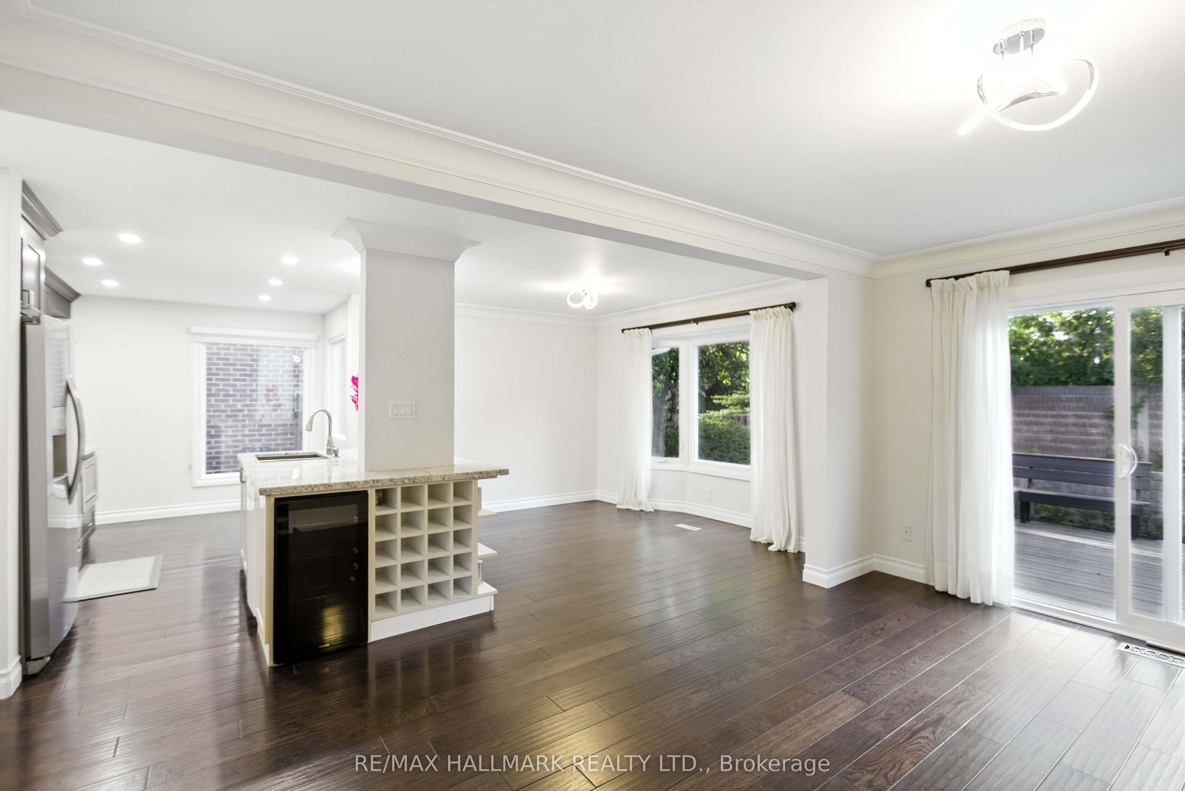 100 Eleanor Circle Property Photo 13