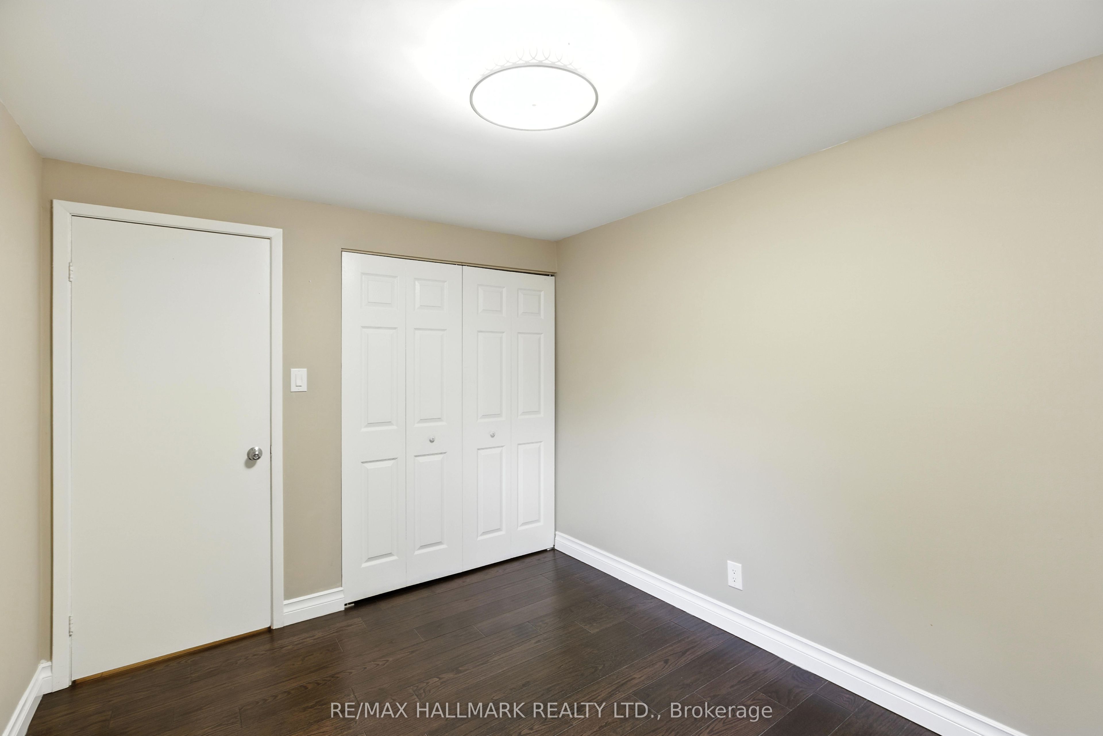 100 Eleanor Circle Property Photo 23