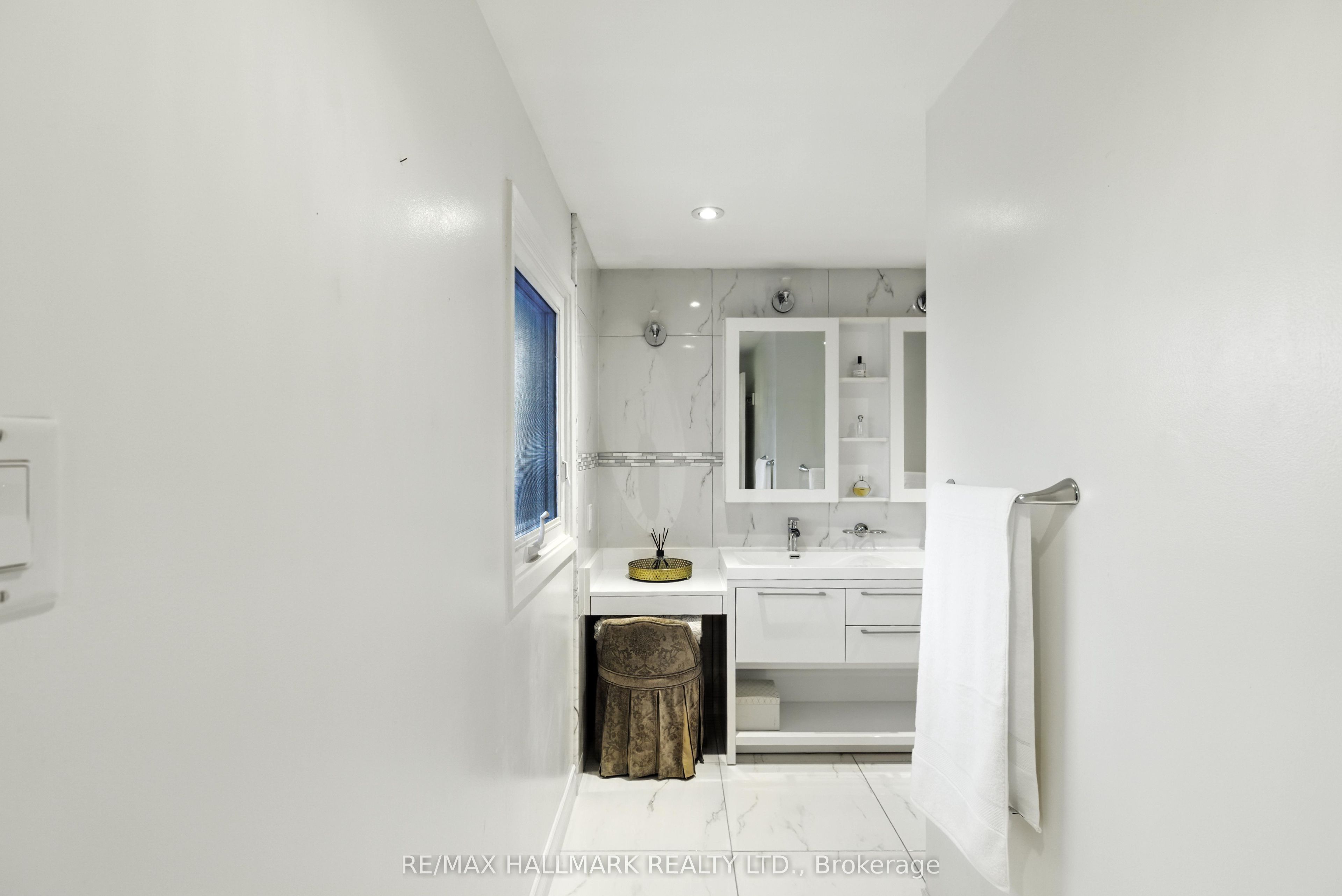 100 Eleanor Circle Property Photo 33