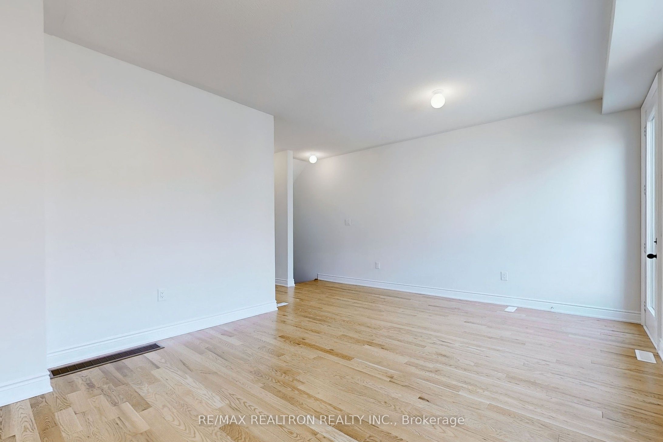 169 Tennant Circle Property Photo 32