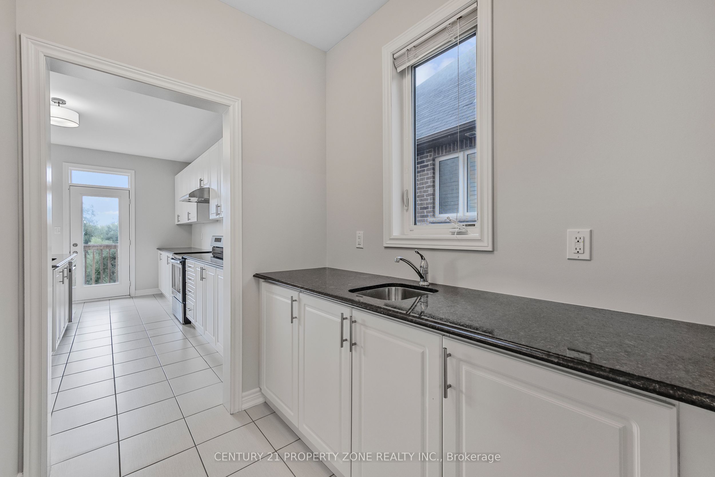 919 Green Street Property Photo 11