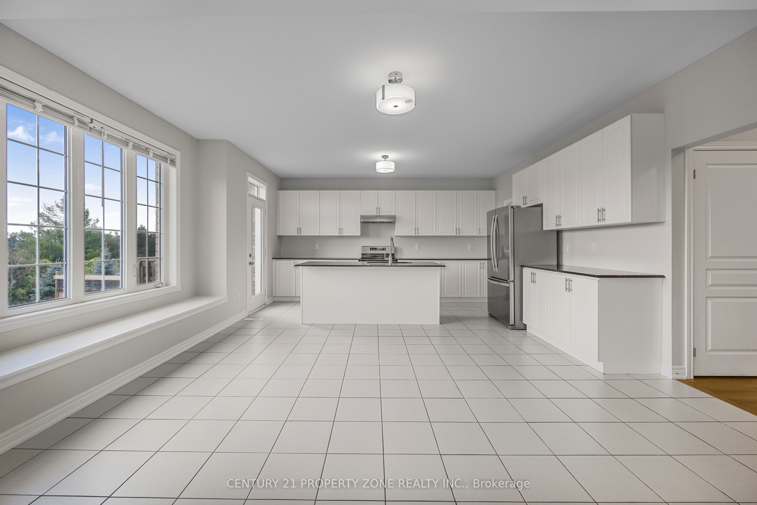 919 Green Street Property Photo 13