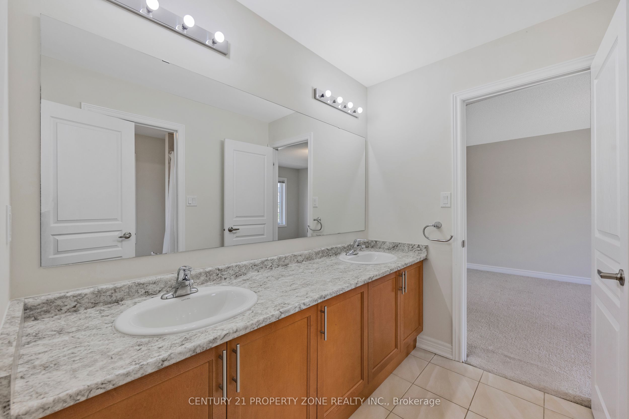 919 Green Street Property Photo 31