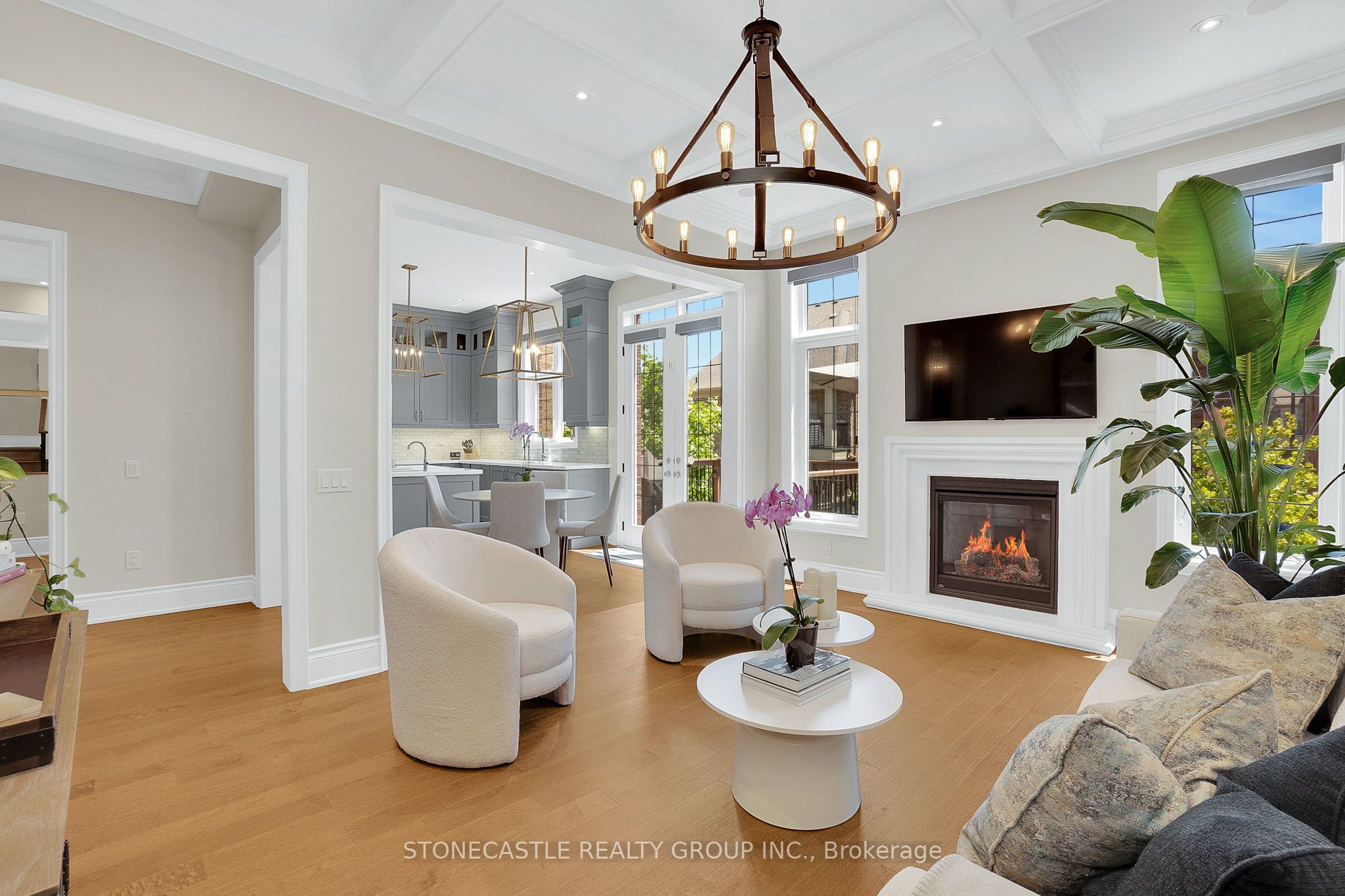 27 Mower Ave Property Photo 14