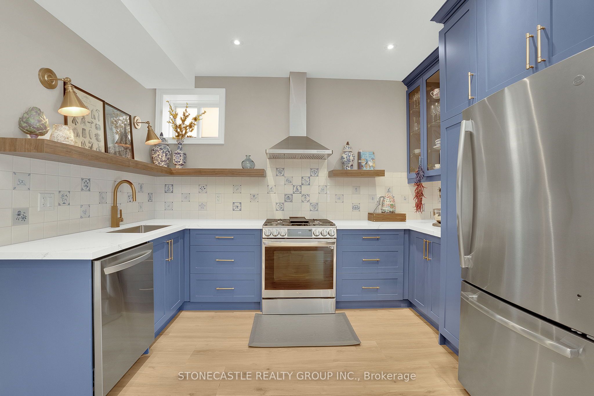 27 Mower Ave Property Photo 28