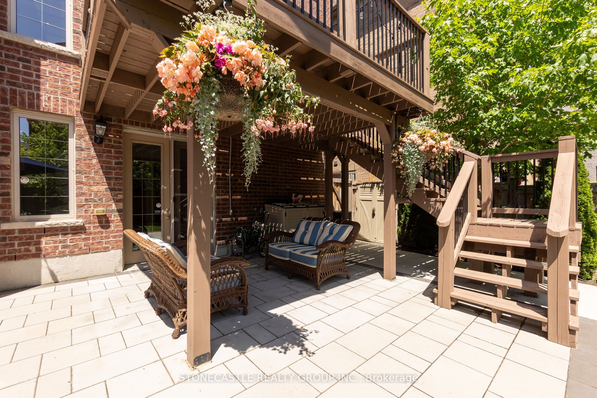 27 Mower Ave Property Photo 35