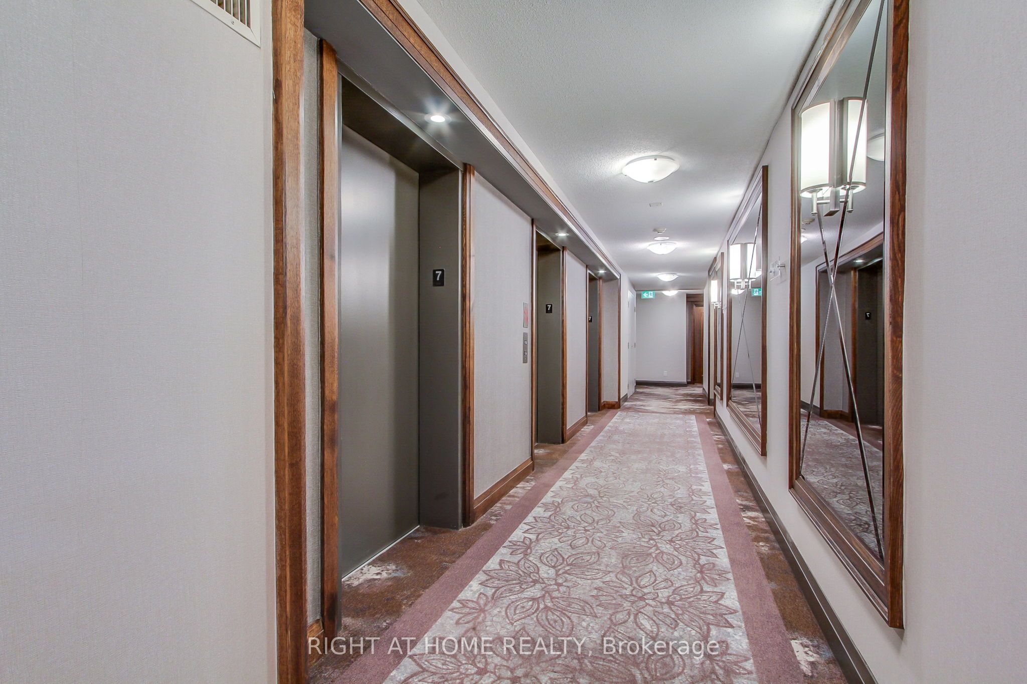 7 N Park Rd Property Photo 7