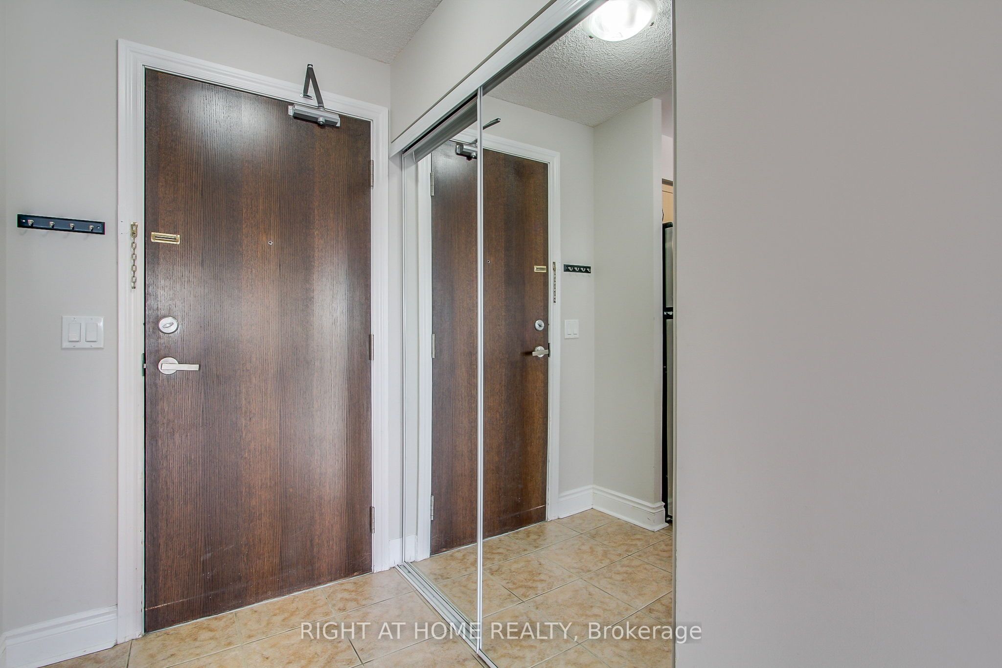 7 N Park Rd Property Photo 9