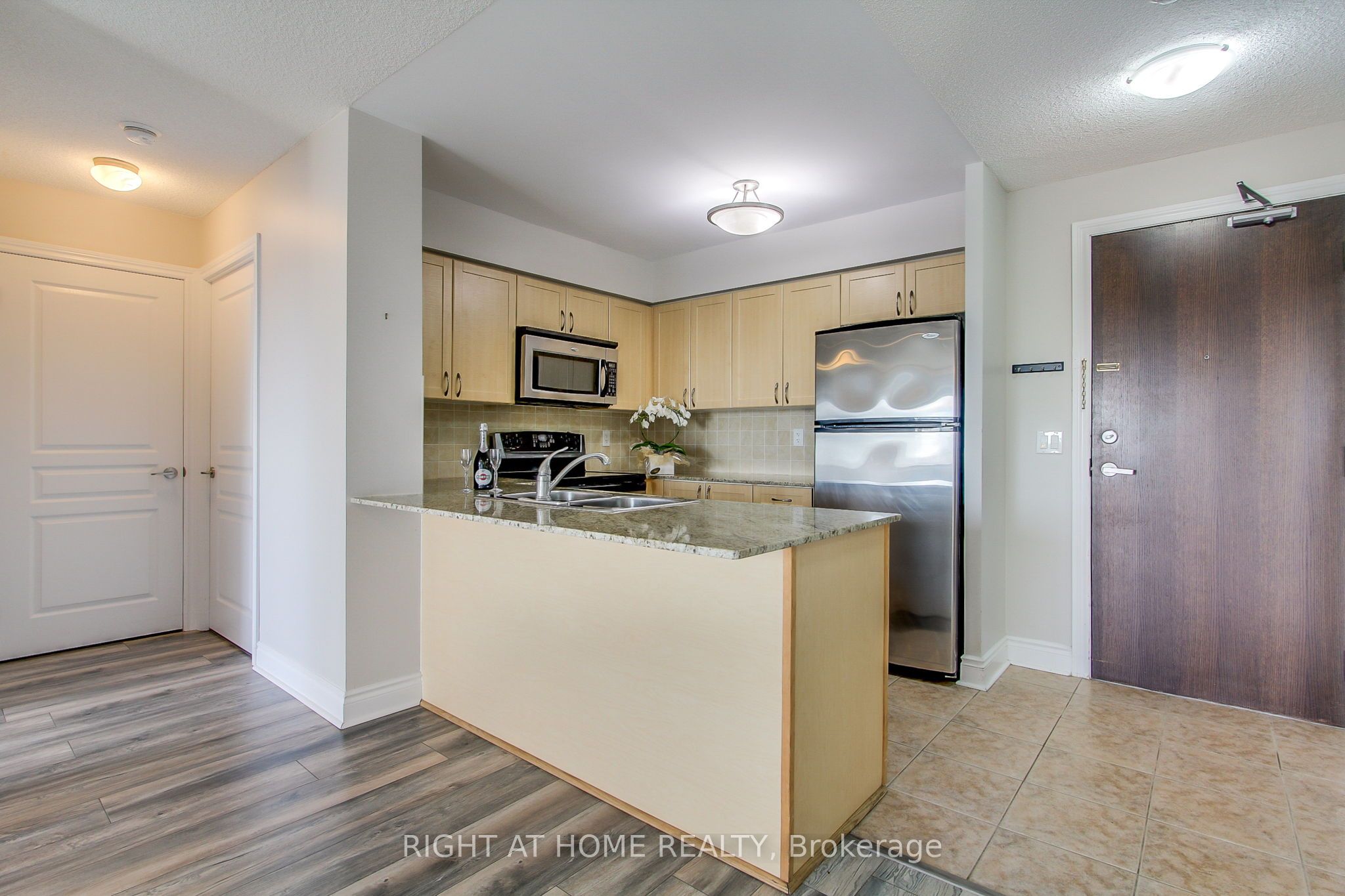 7 N Park Rd Property Photo 10