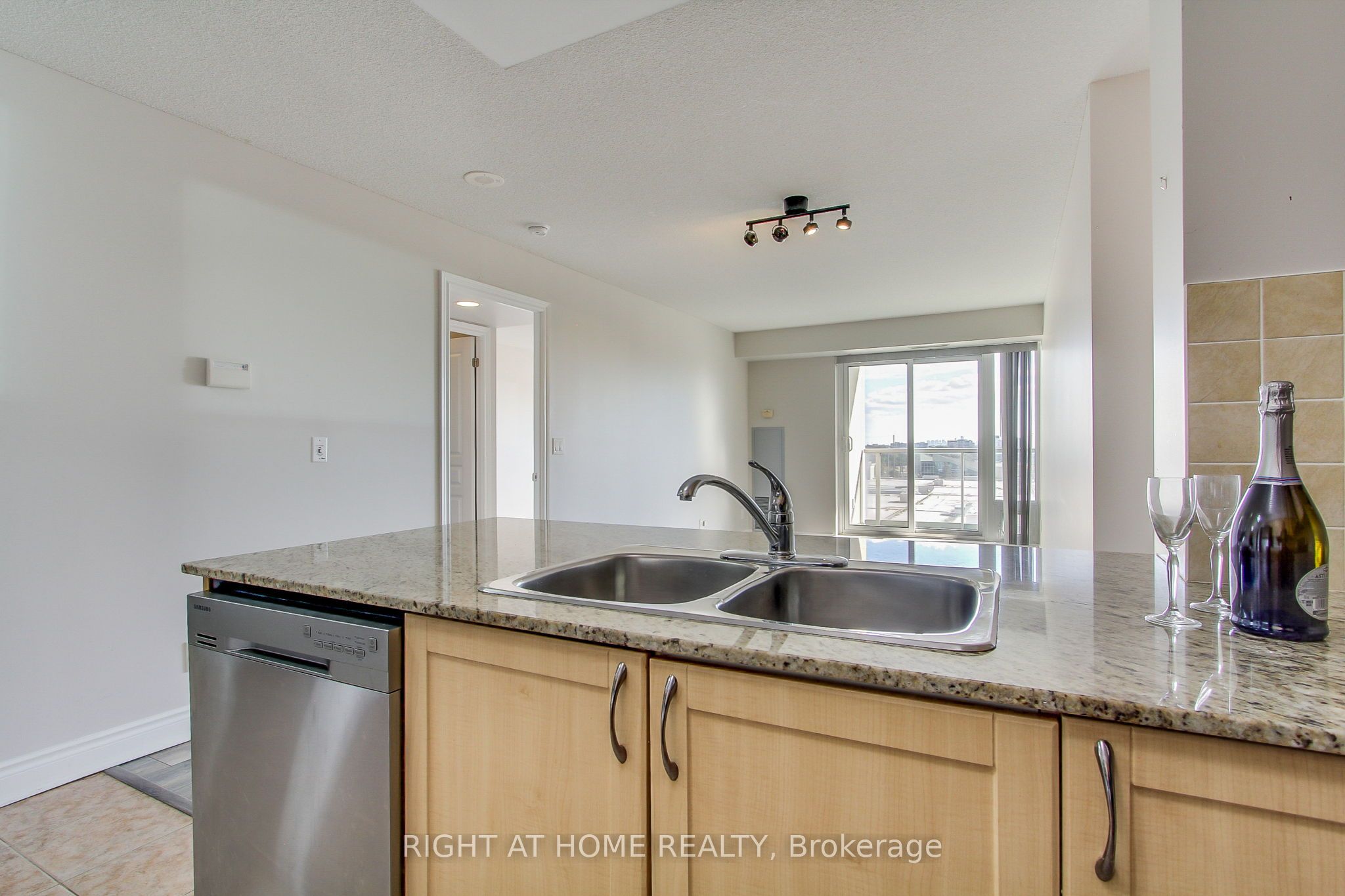 7 N Park Rd Property Photo 13