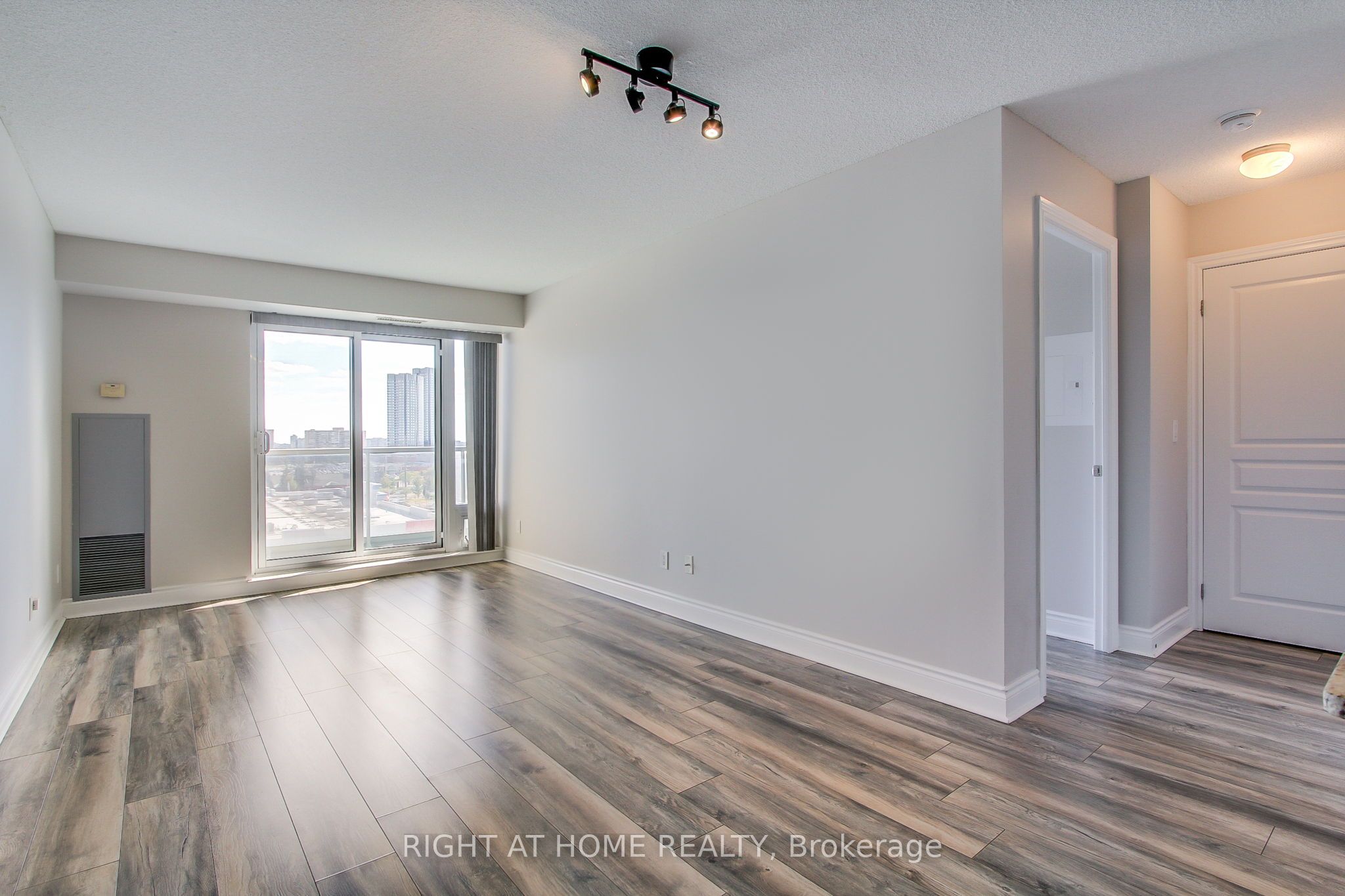 7 N Park Rd Property Photo 17