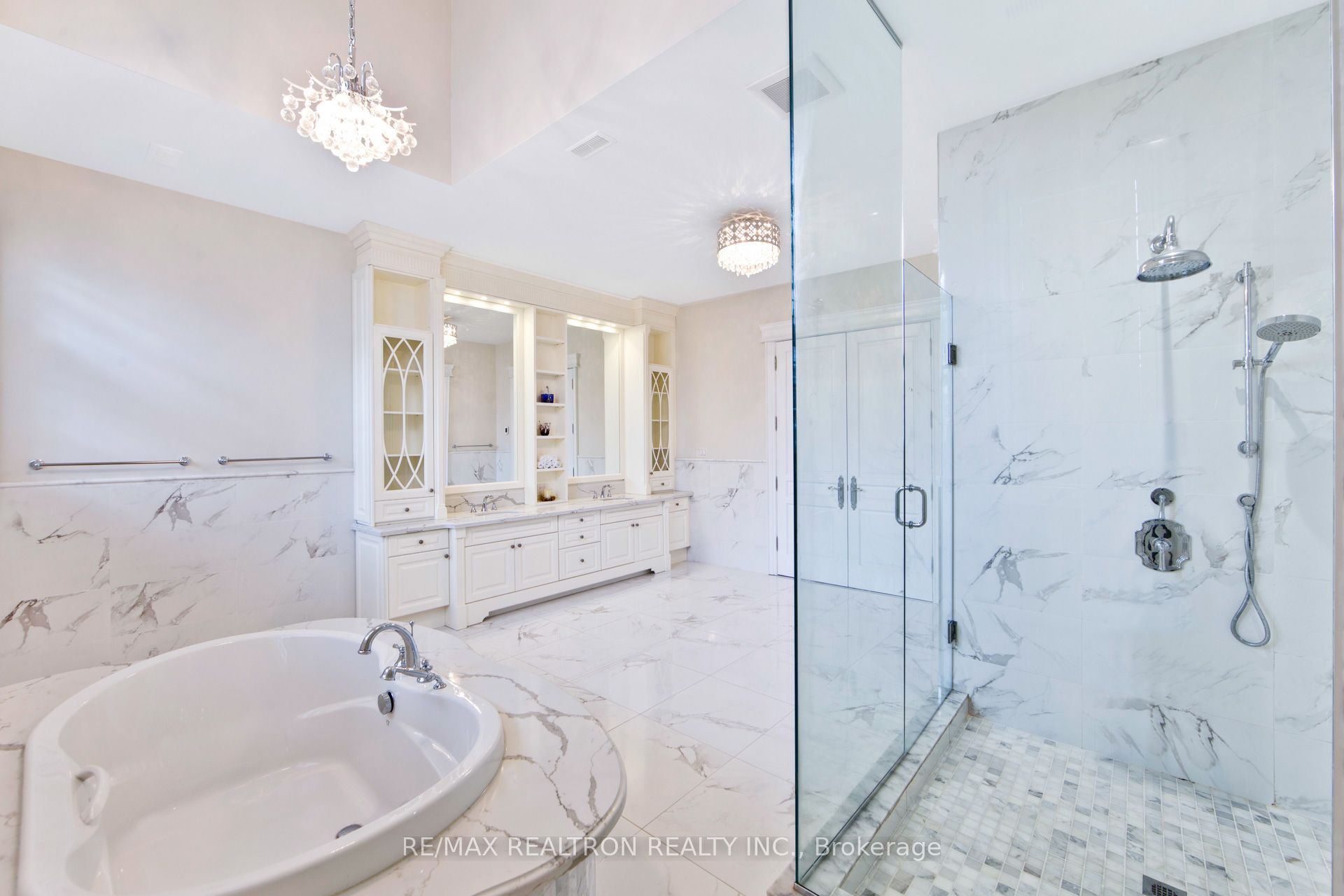 138 Centre Street Property Photo 28