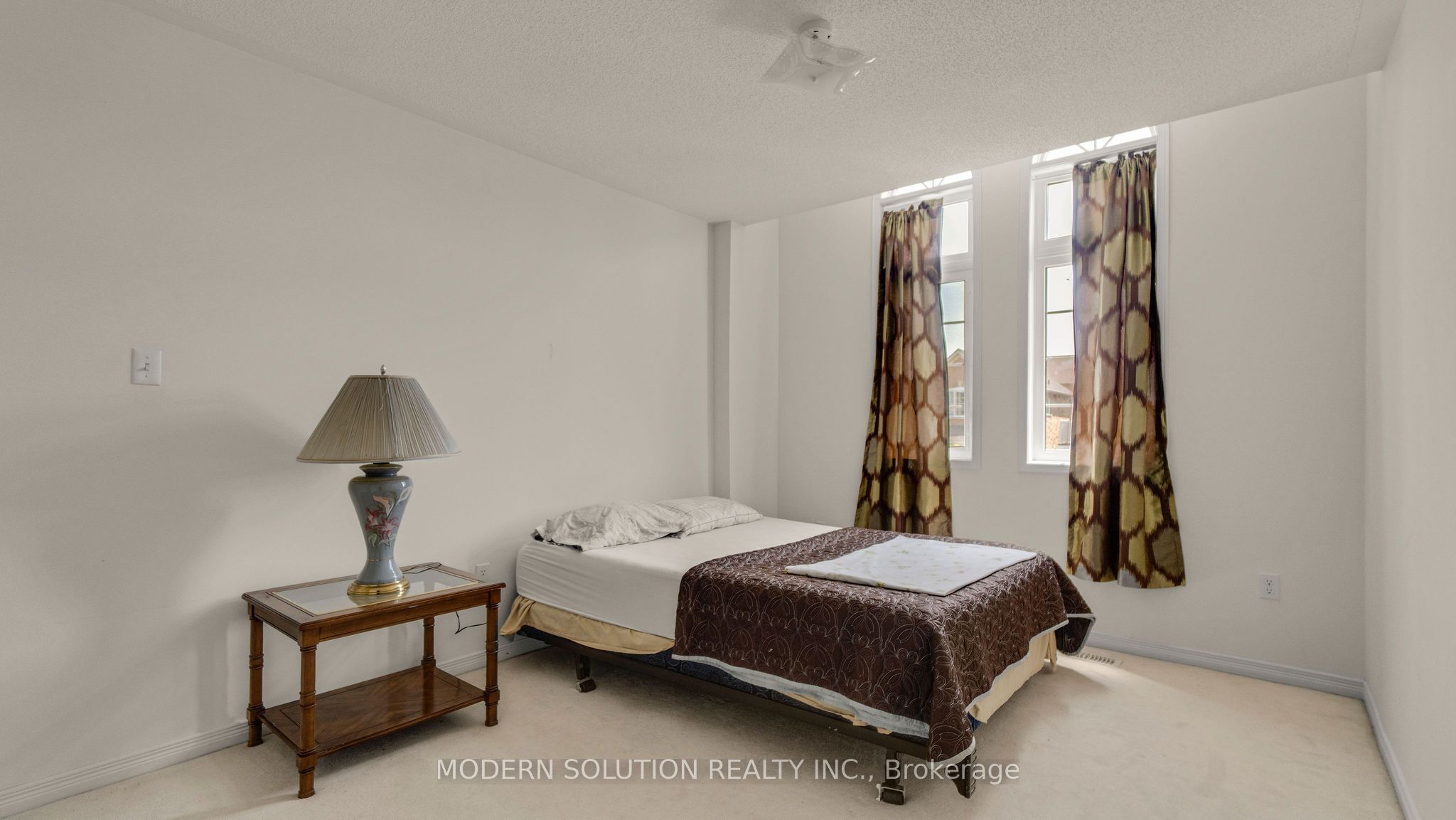 86 Lebovic Drive Property Photo 26