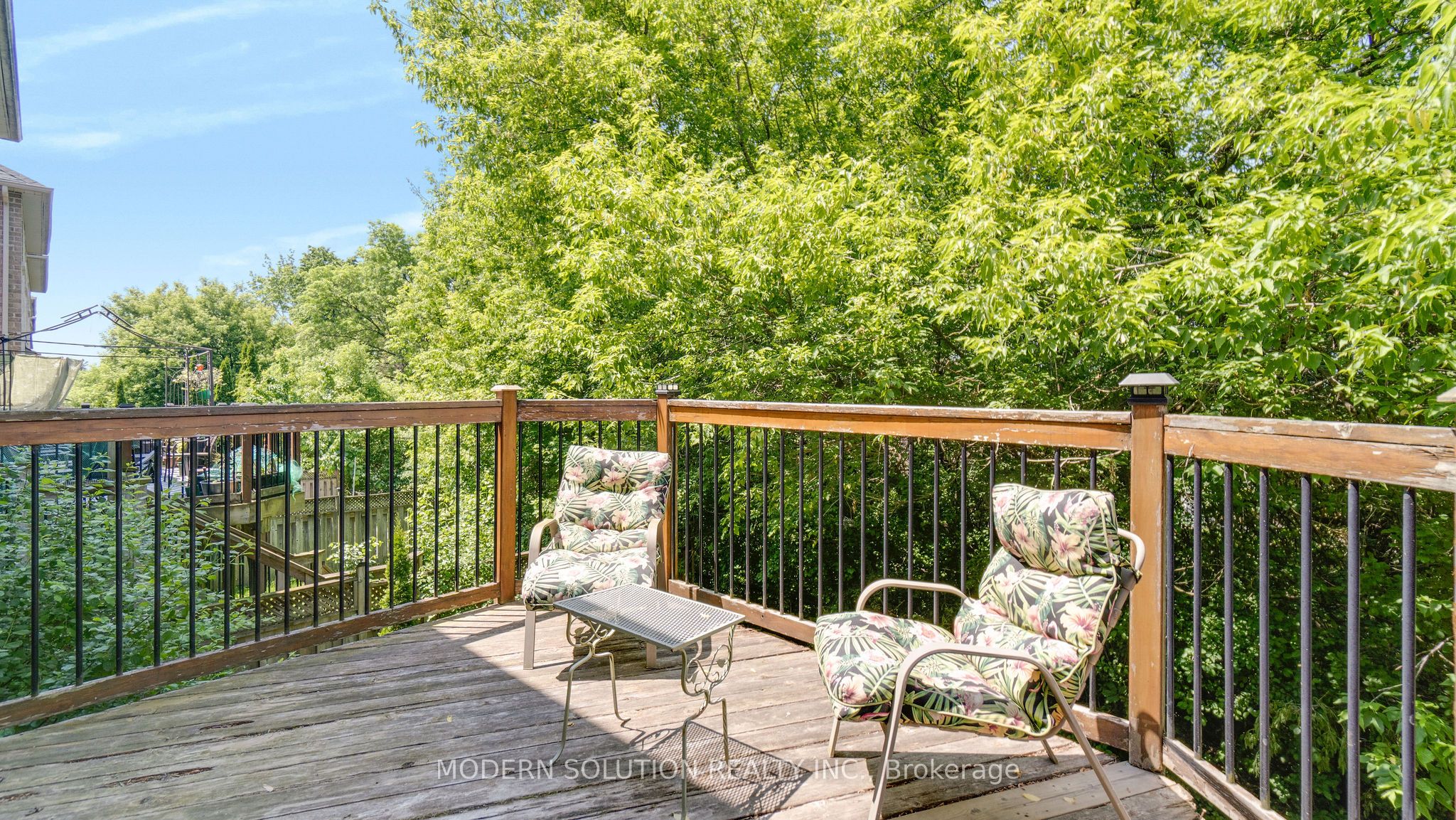 86 Lebovic Drive Property Photo 32