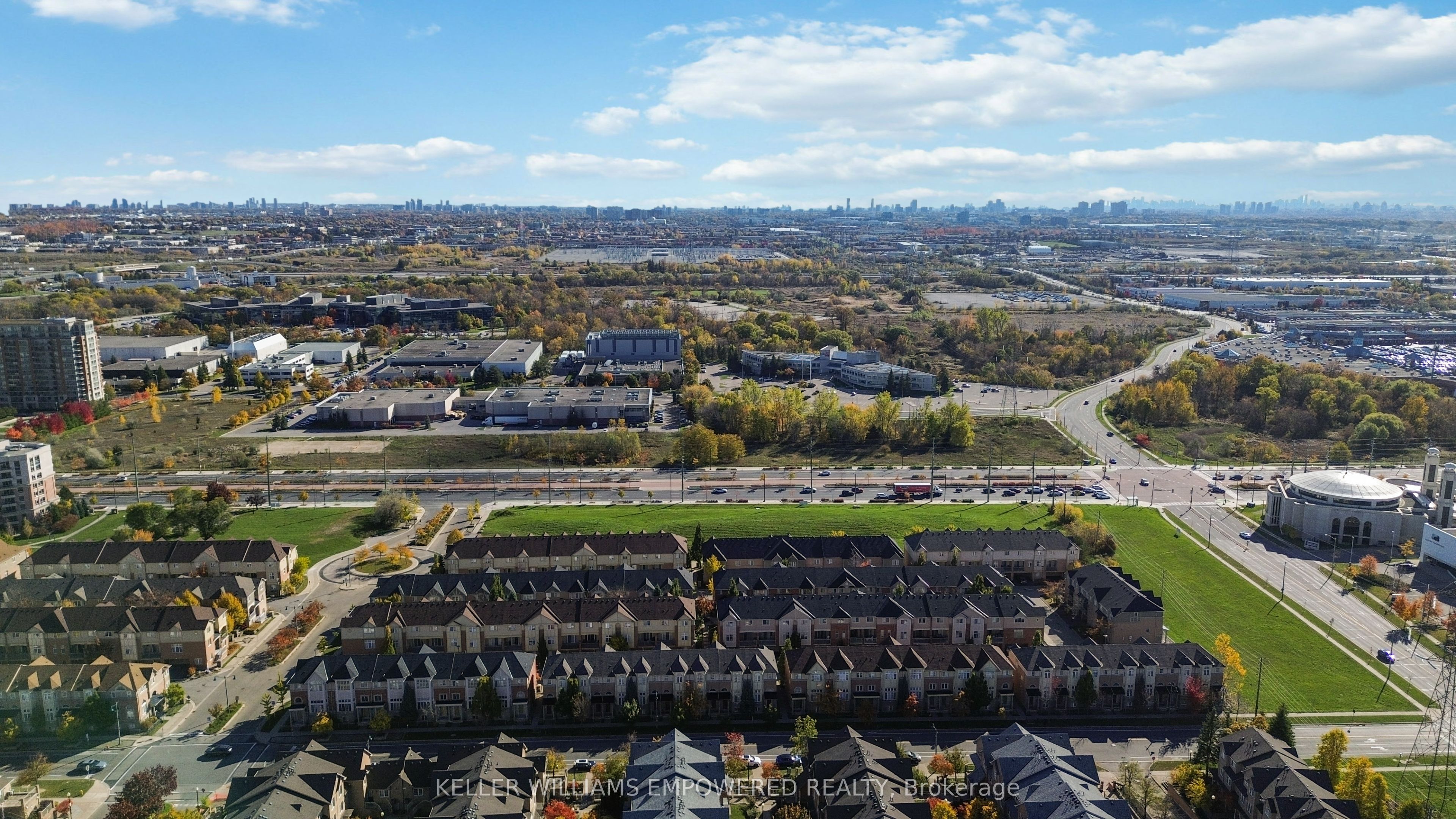 109 Legends Way Property Photo 4