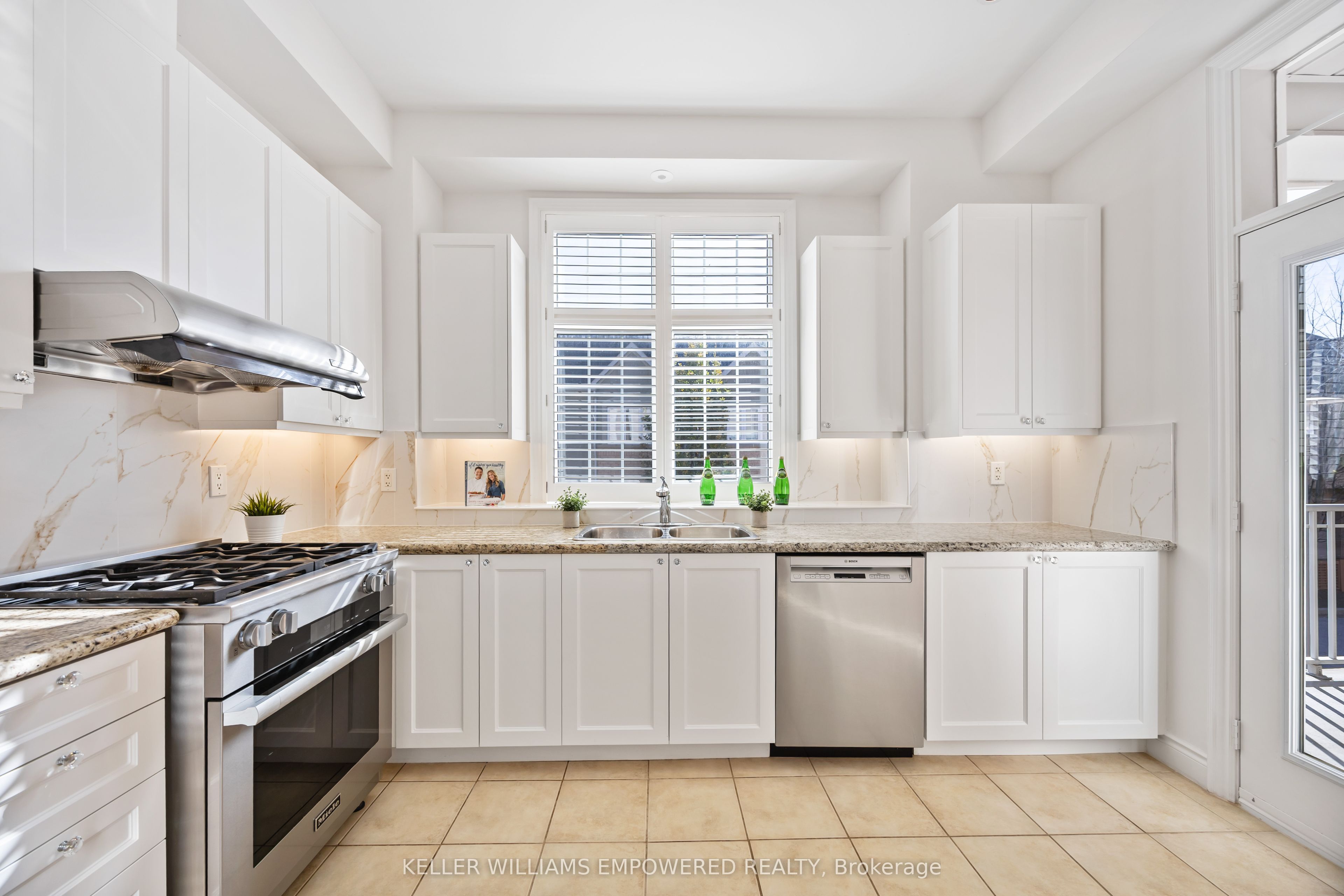 109 Legends Way Property Photo 16