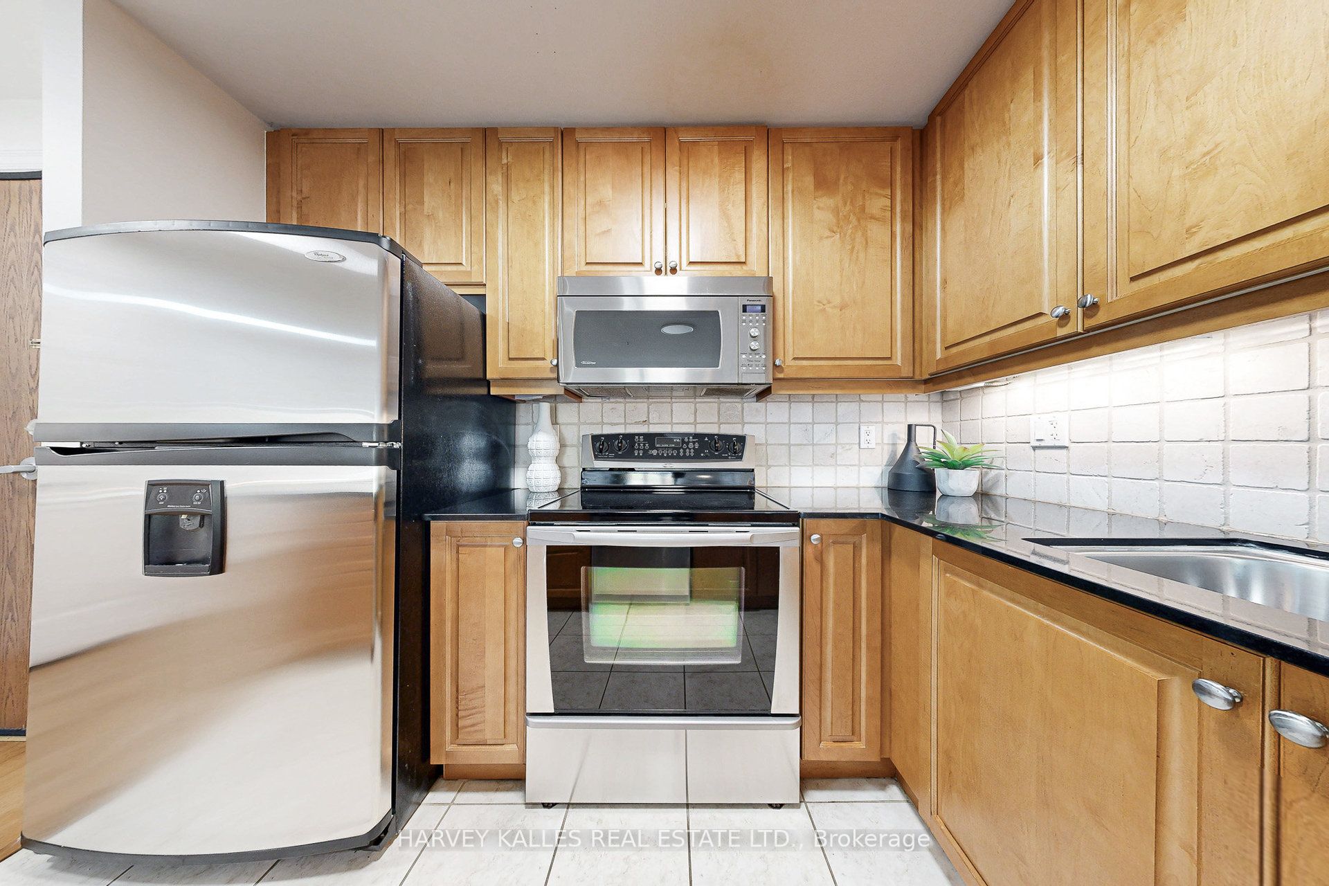 4620 Hwy 7 Property Photo 9