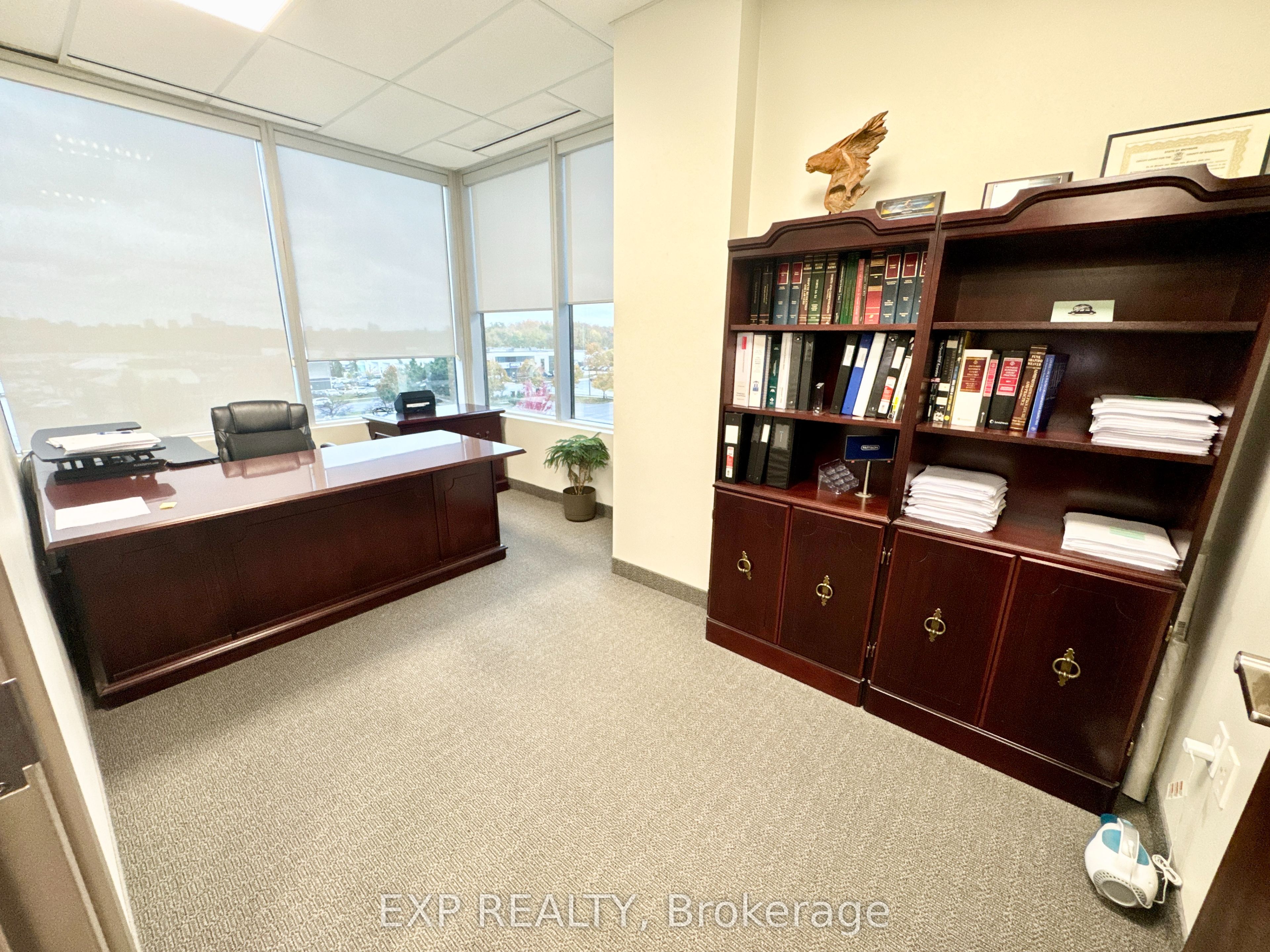 15 Wertheim Ct Property Photo 4