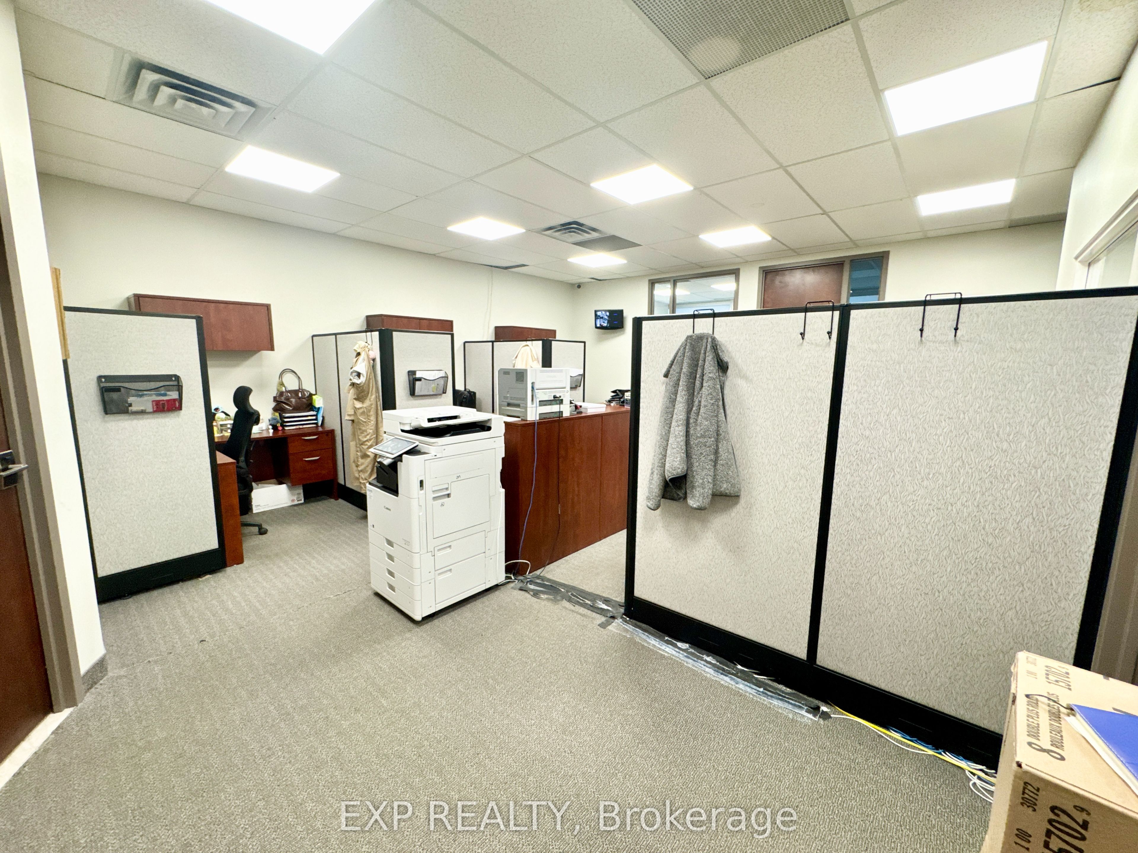 15 Wertheim Ct Property Photo 15