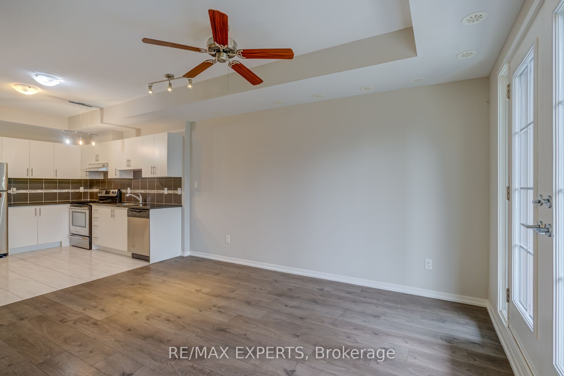 26 Bruce St Property Photo 9