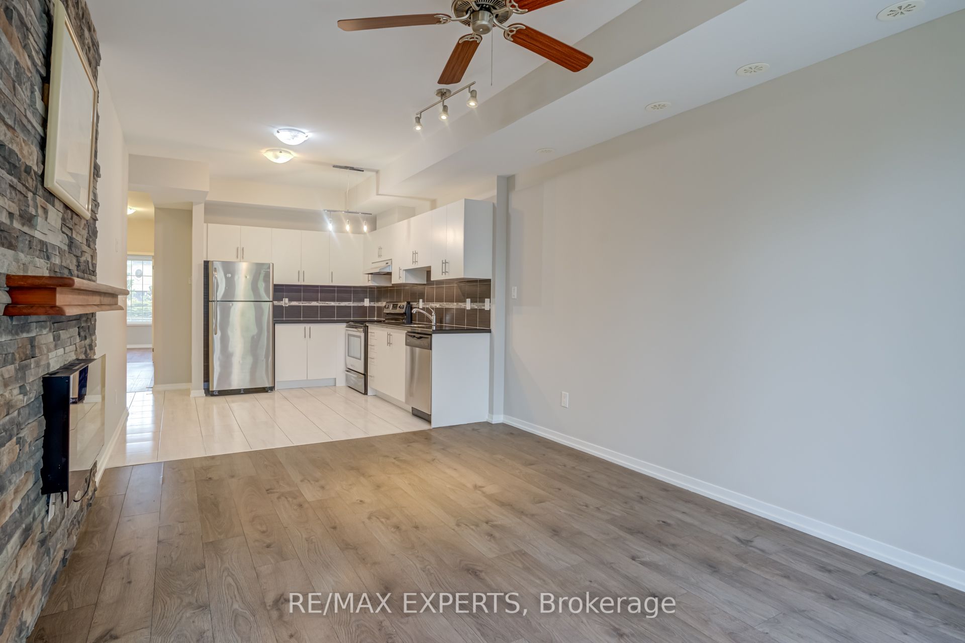 26 Bruce St Property Photo 14