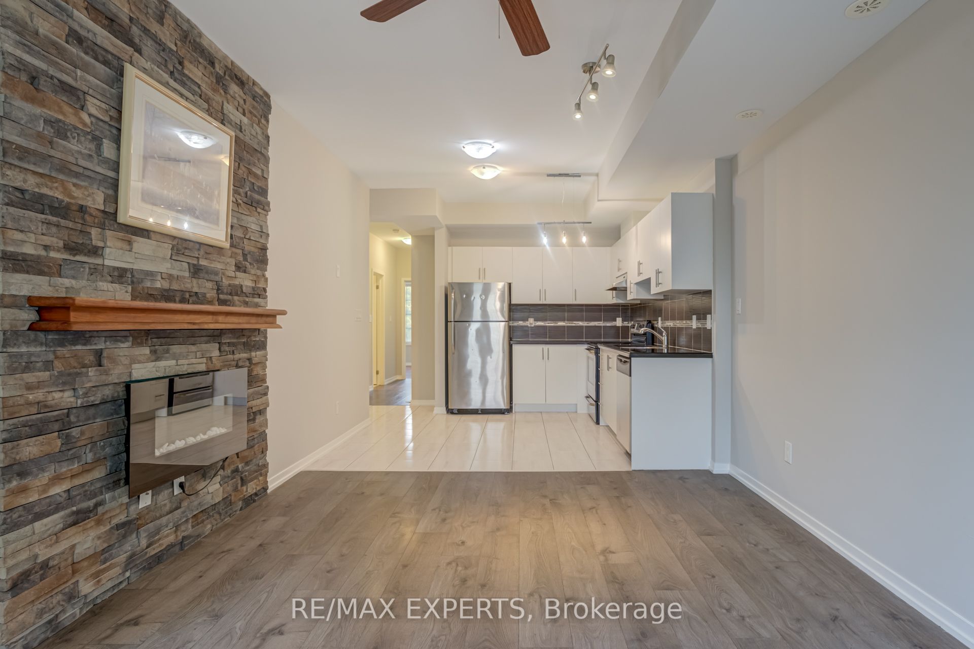 26 Bruce St Property Photo 16