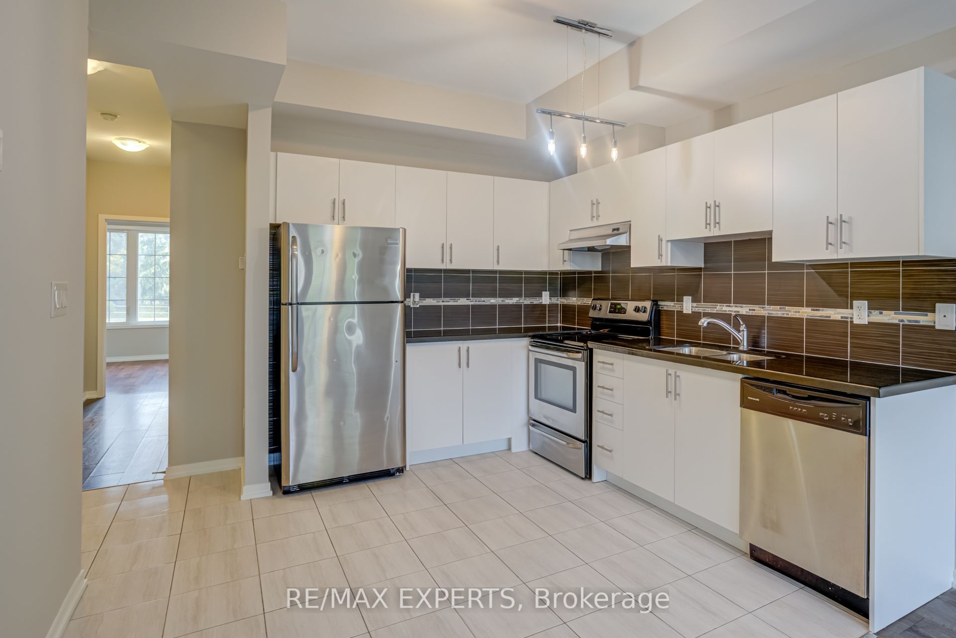 26 Bruce St Property Photo 17