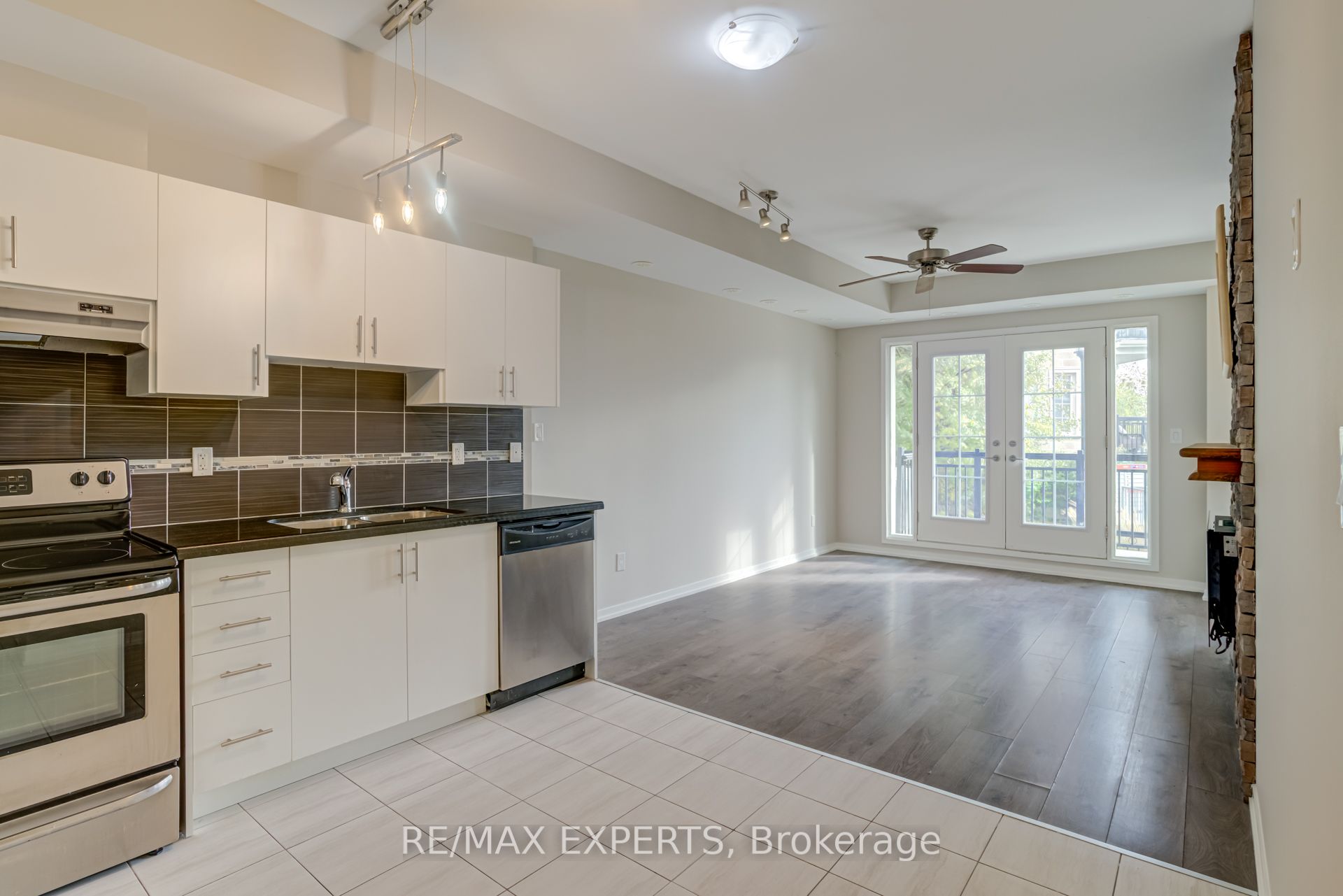 26 Bruce St Property Photo 18