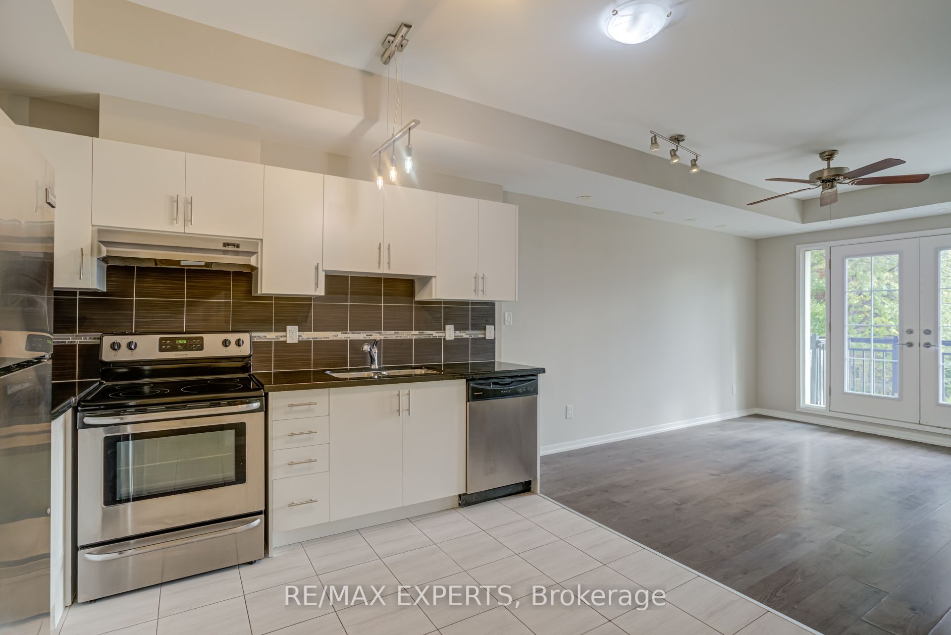 26 Bruce St Property Photo 20