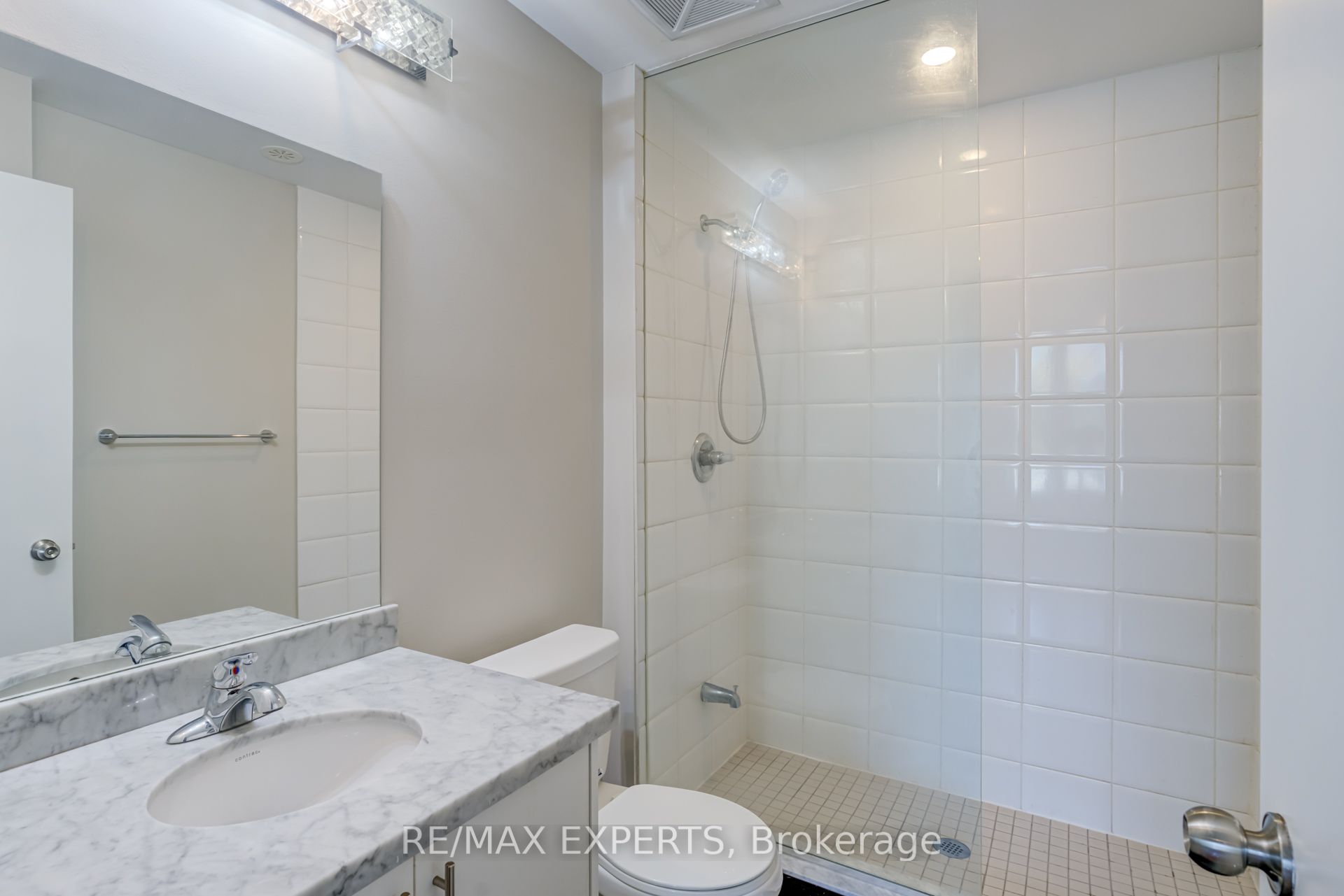 26 Bruce St Property Photo 27