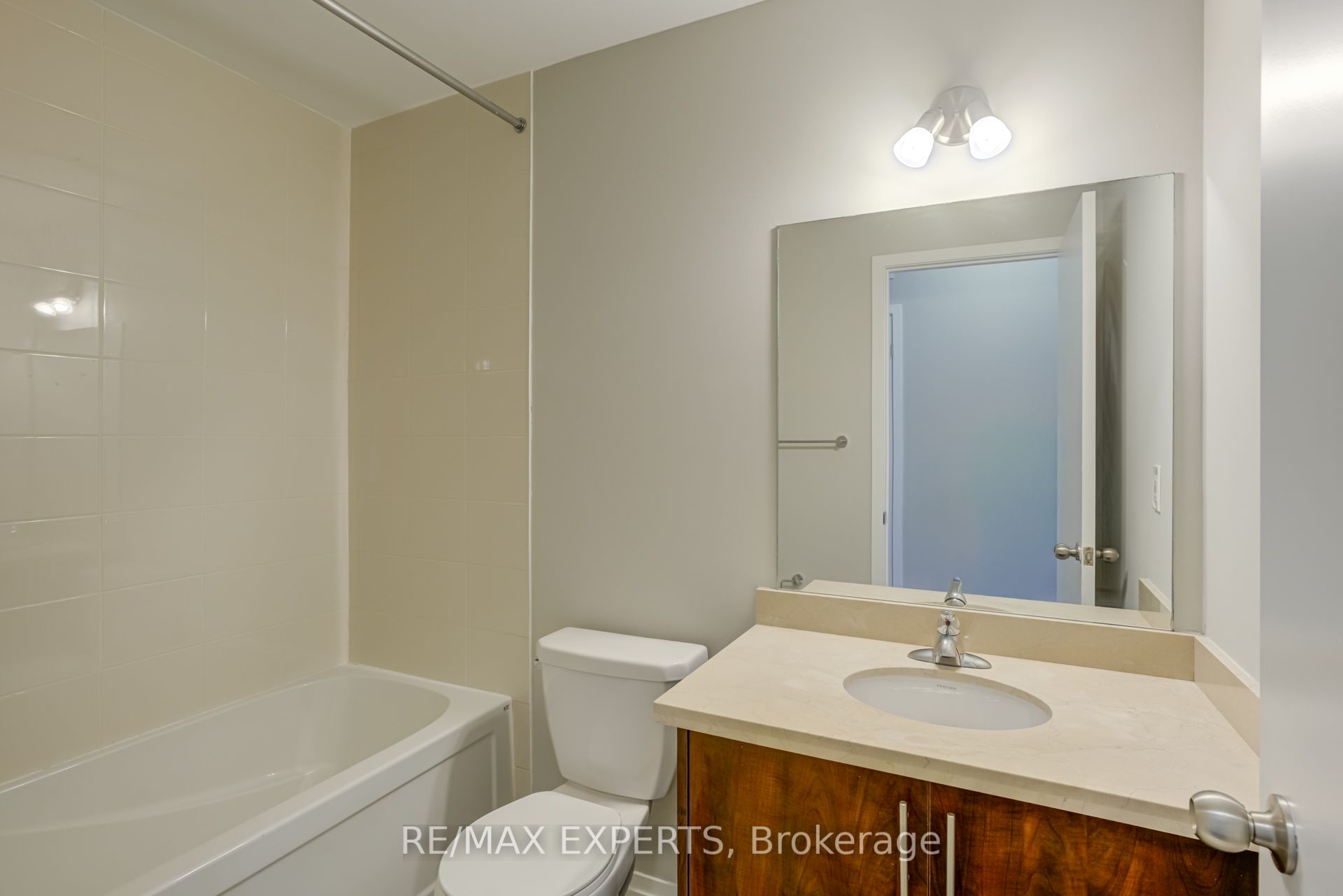 26 Bruce St Property Photo 31