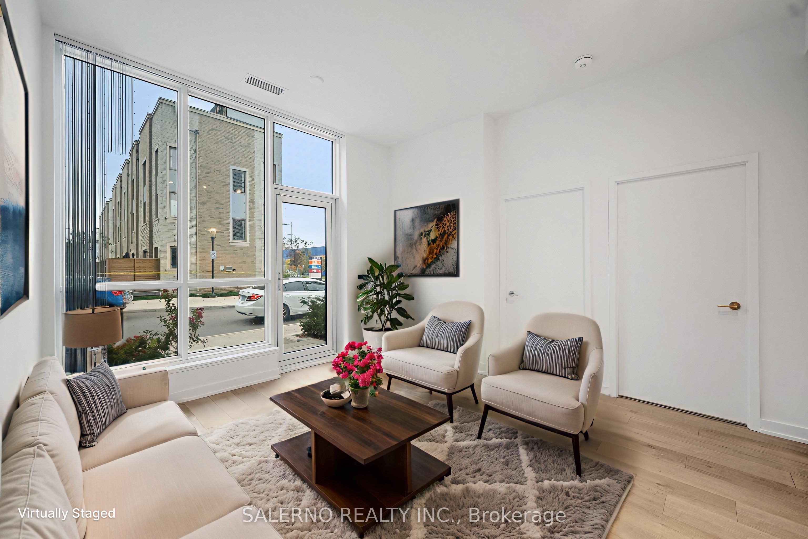 10 Honeycrisp Cres Property Photo 7