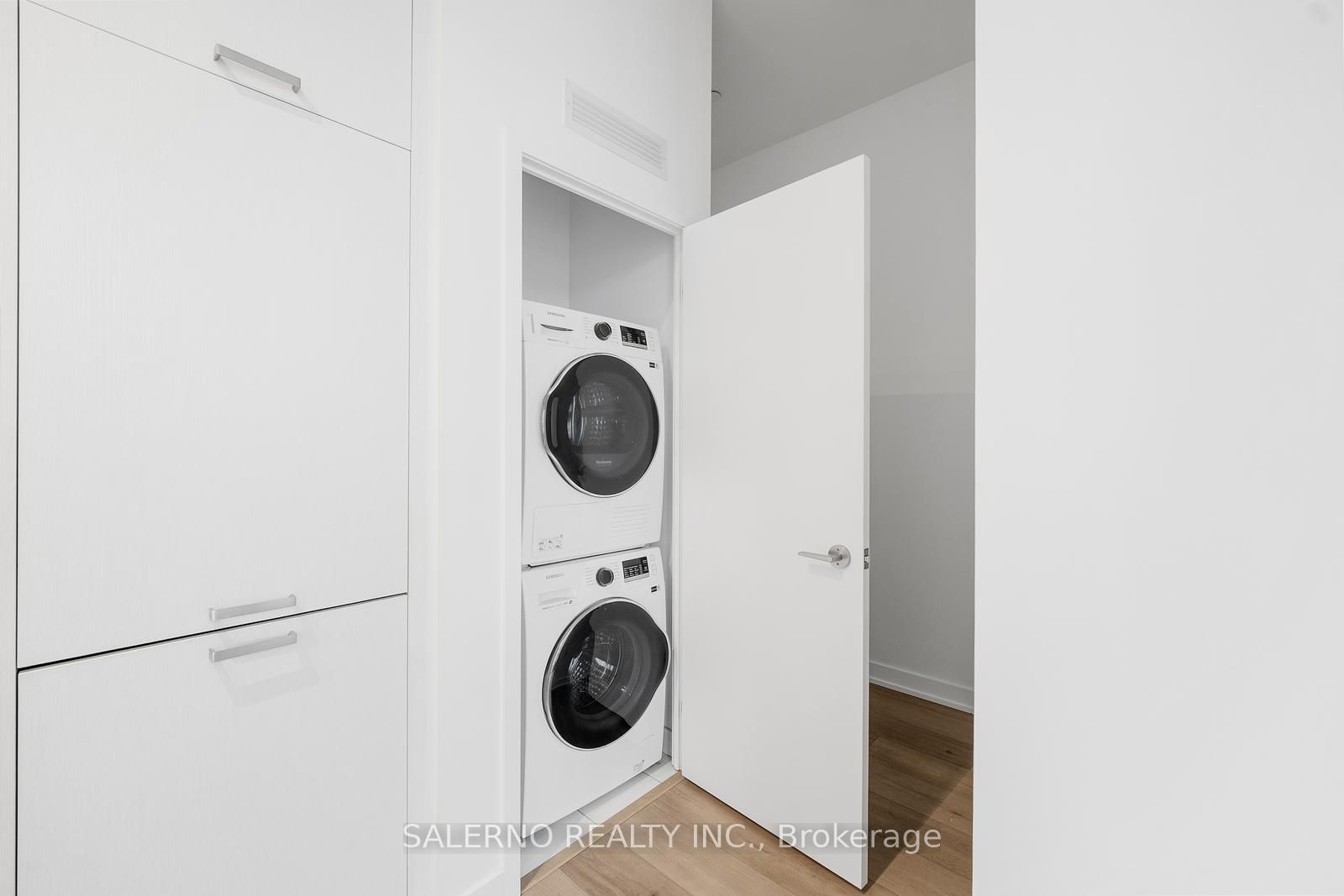 10 Honeycrisp Cres Property Photo 17