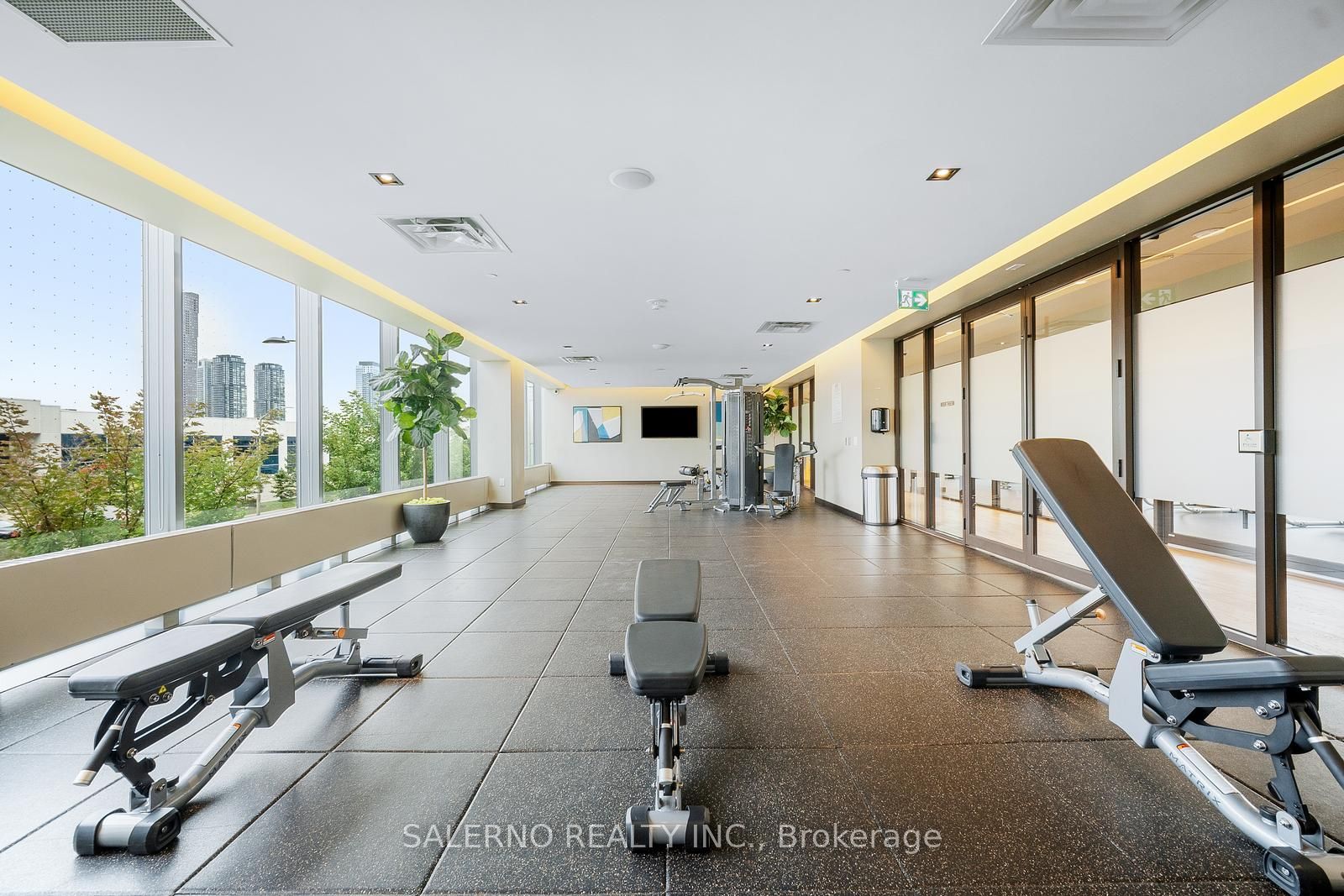 10 Honeycrisp Cres Property Photo 20