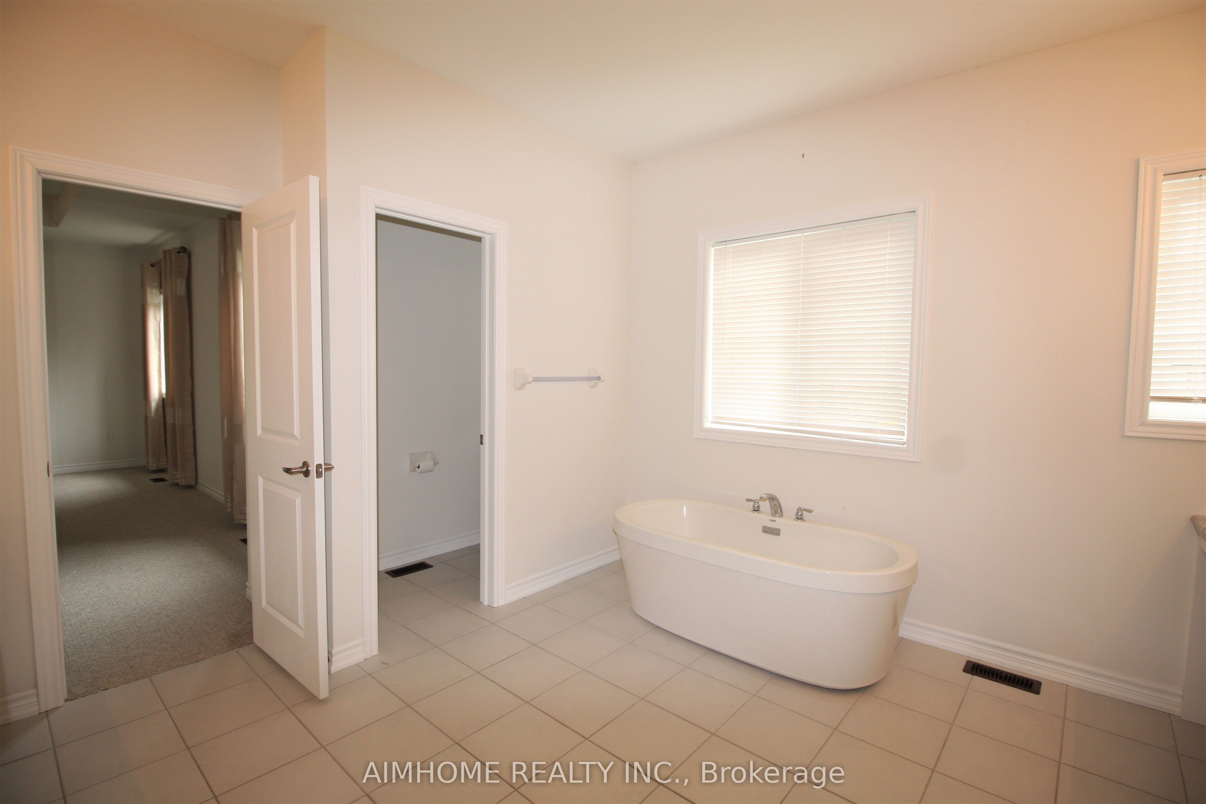 79 Mitchell Place Property Photo 13