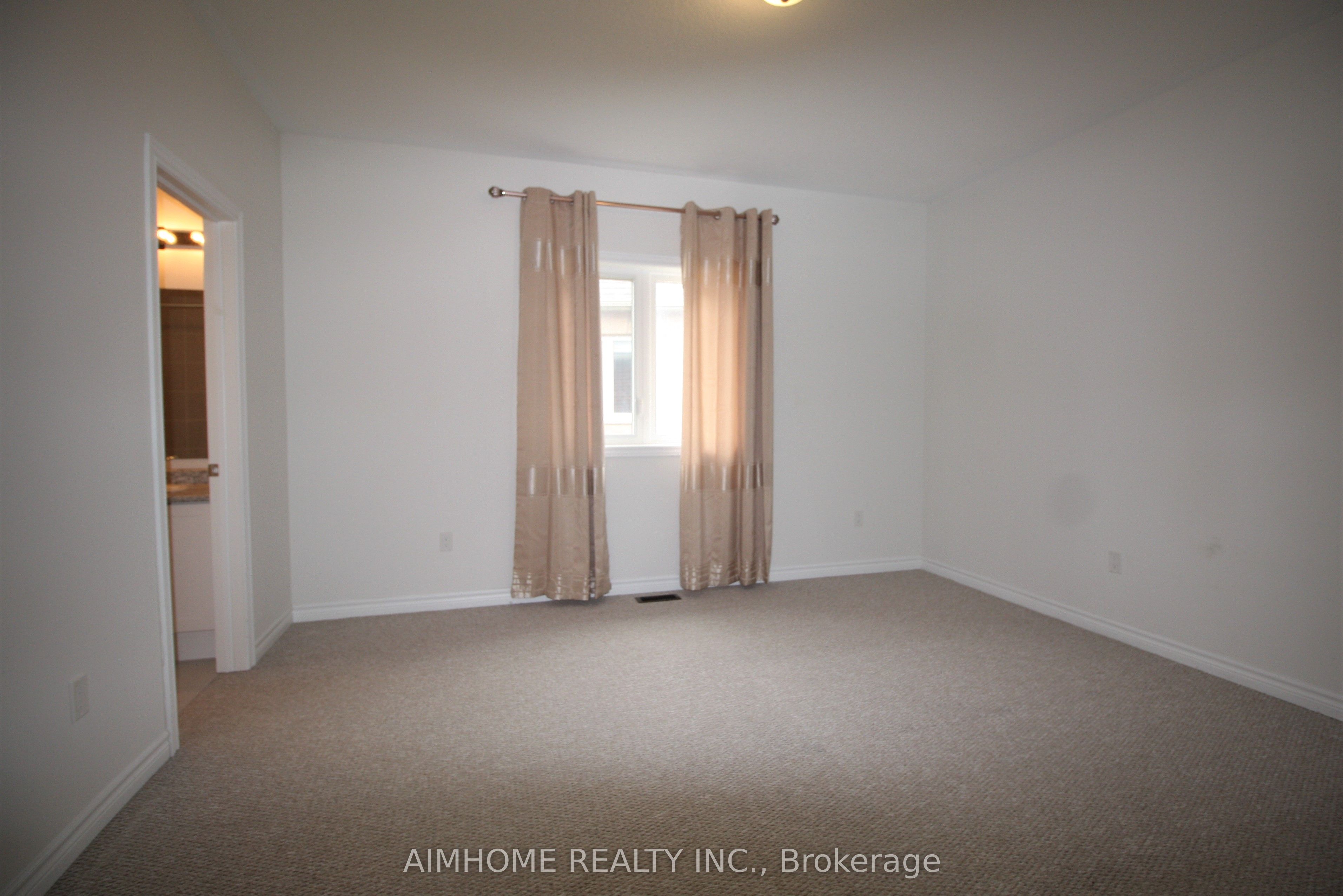 79 Mitchell Place Property Photo 17