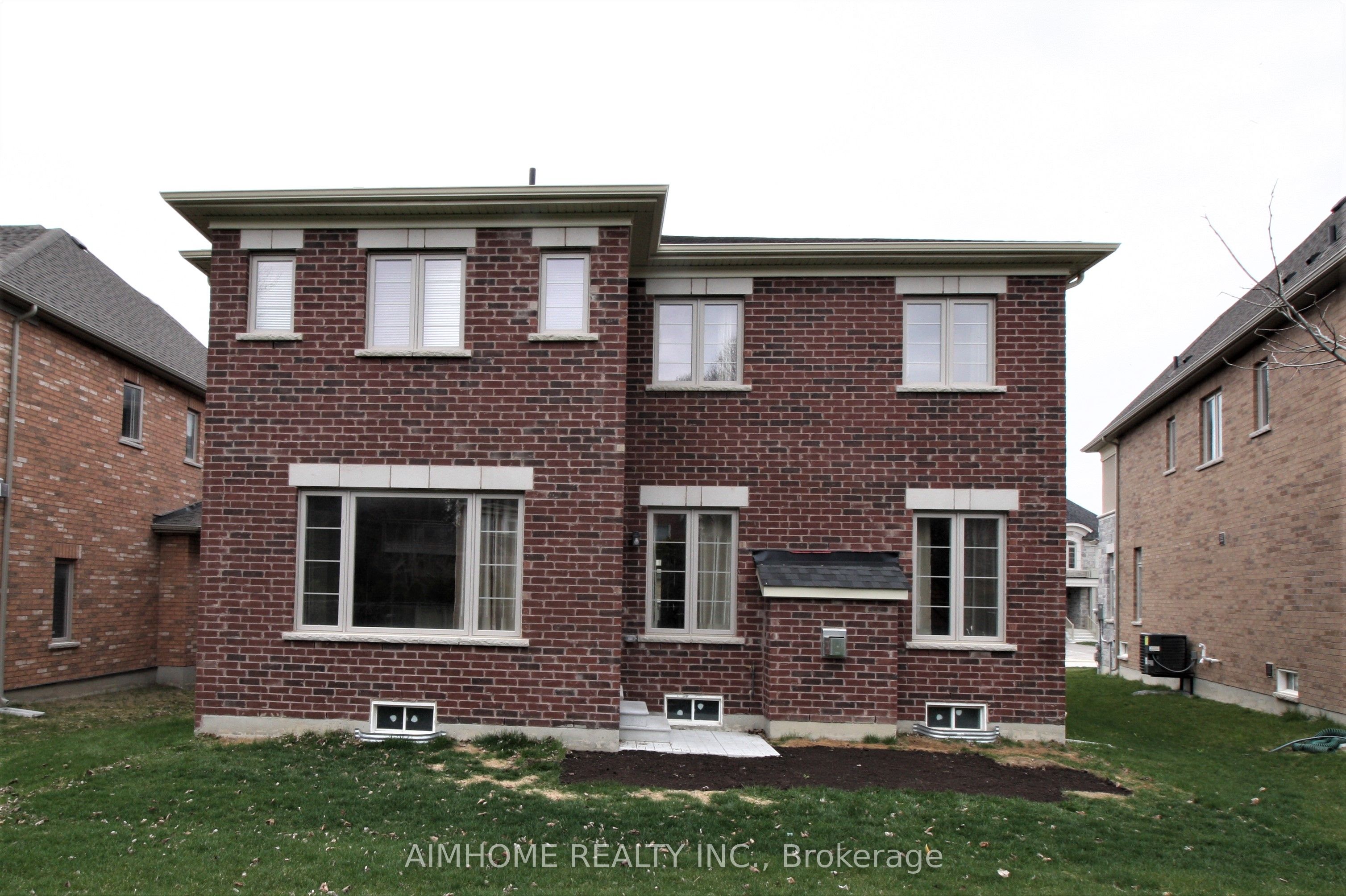 79 Mitchell Place Property Photo 24