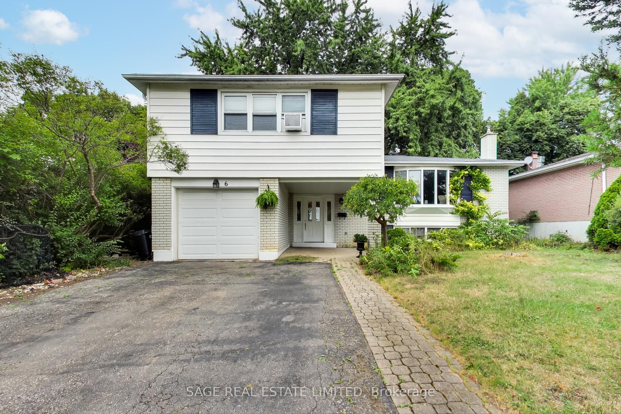 6 Dunsinane Drive Property Photo 1