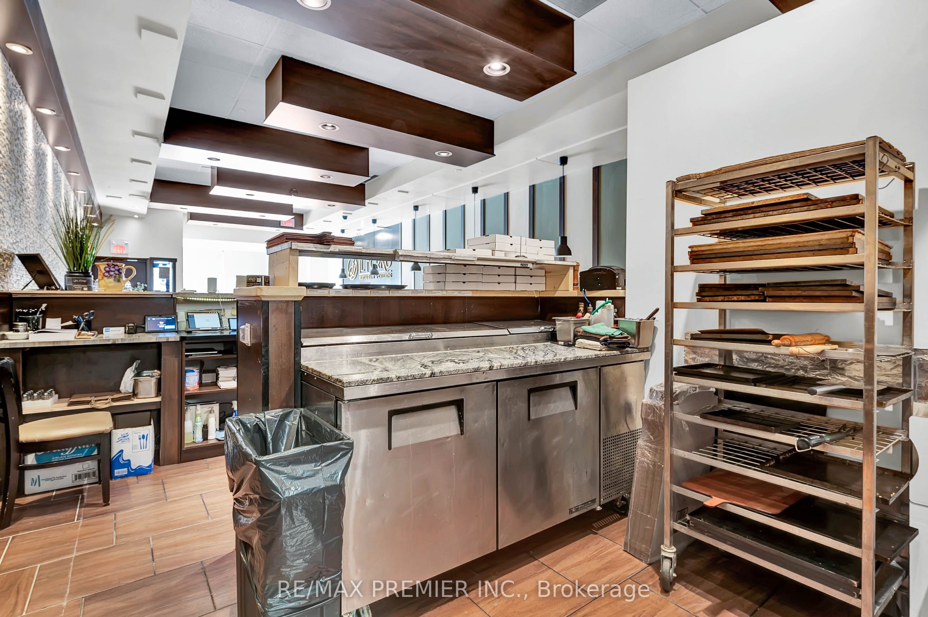 4000 Steeles Ave W Property Photo 16