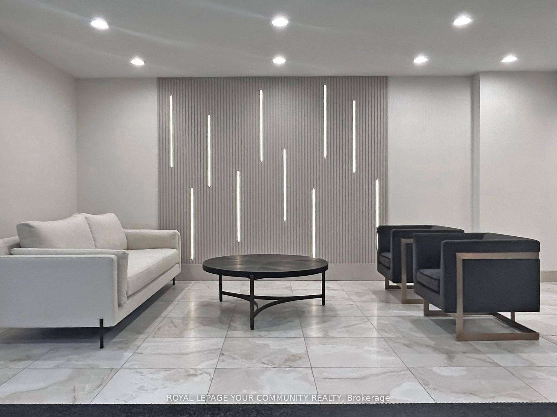 32 Clarissa Dr Property Photo 4