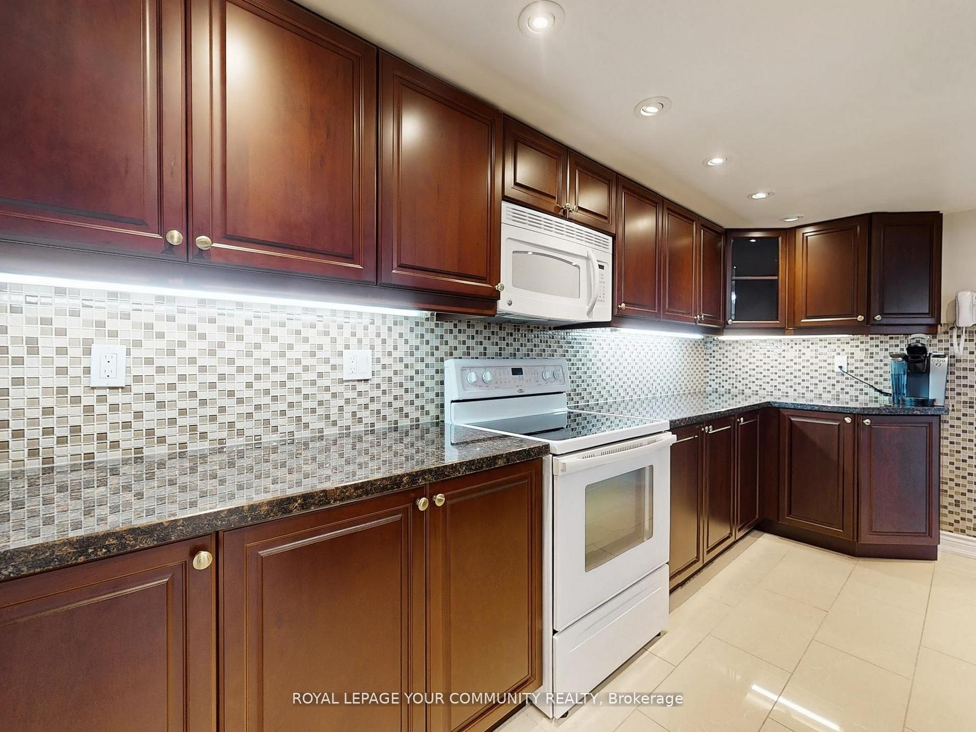 32 Clarissa Dr Property Photo 8