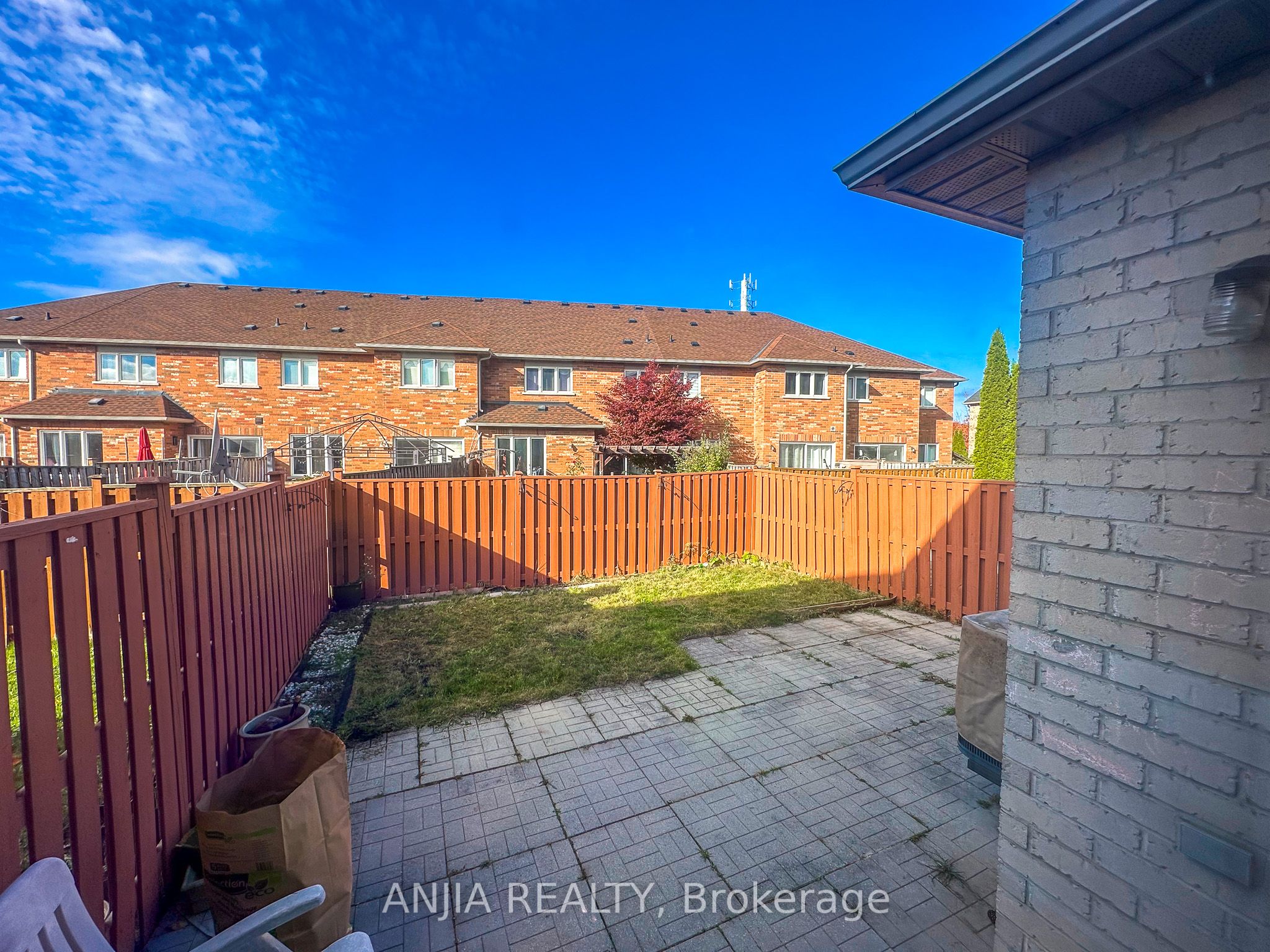 40 Cathmar Dr Property Photo 7