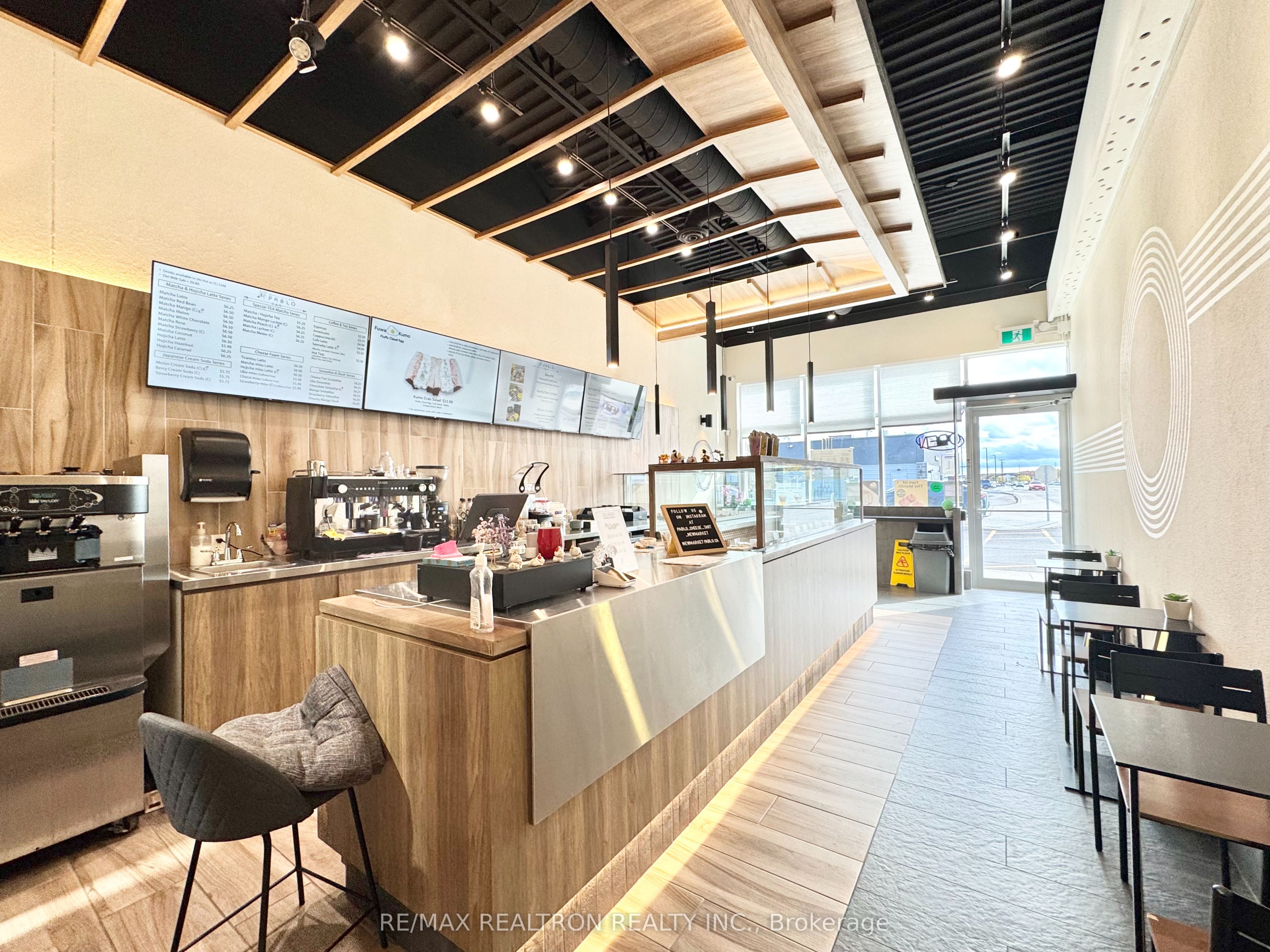 57 Harry Walker Pkwy S Property Photo 3