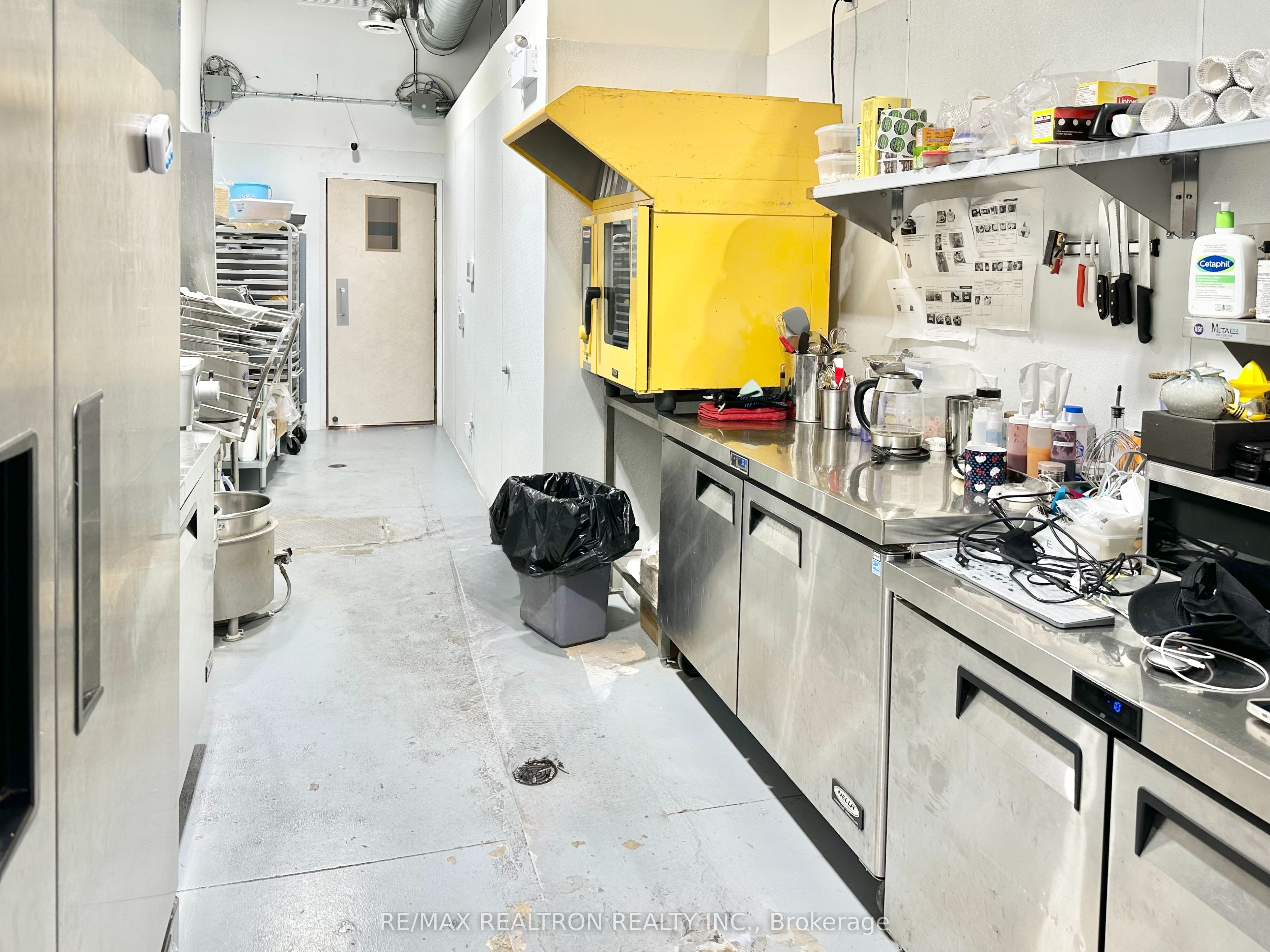 57 Harry Walker Pkwy S Property Photo 8