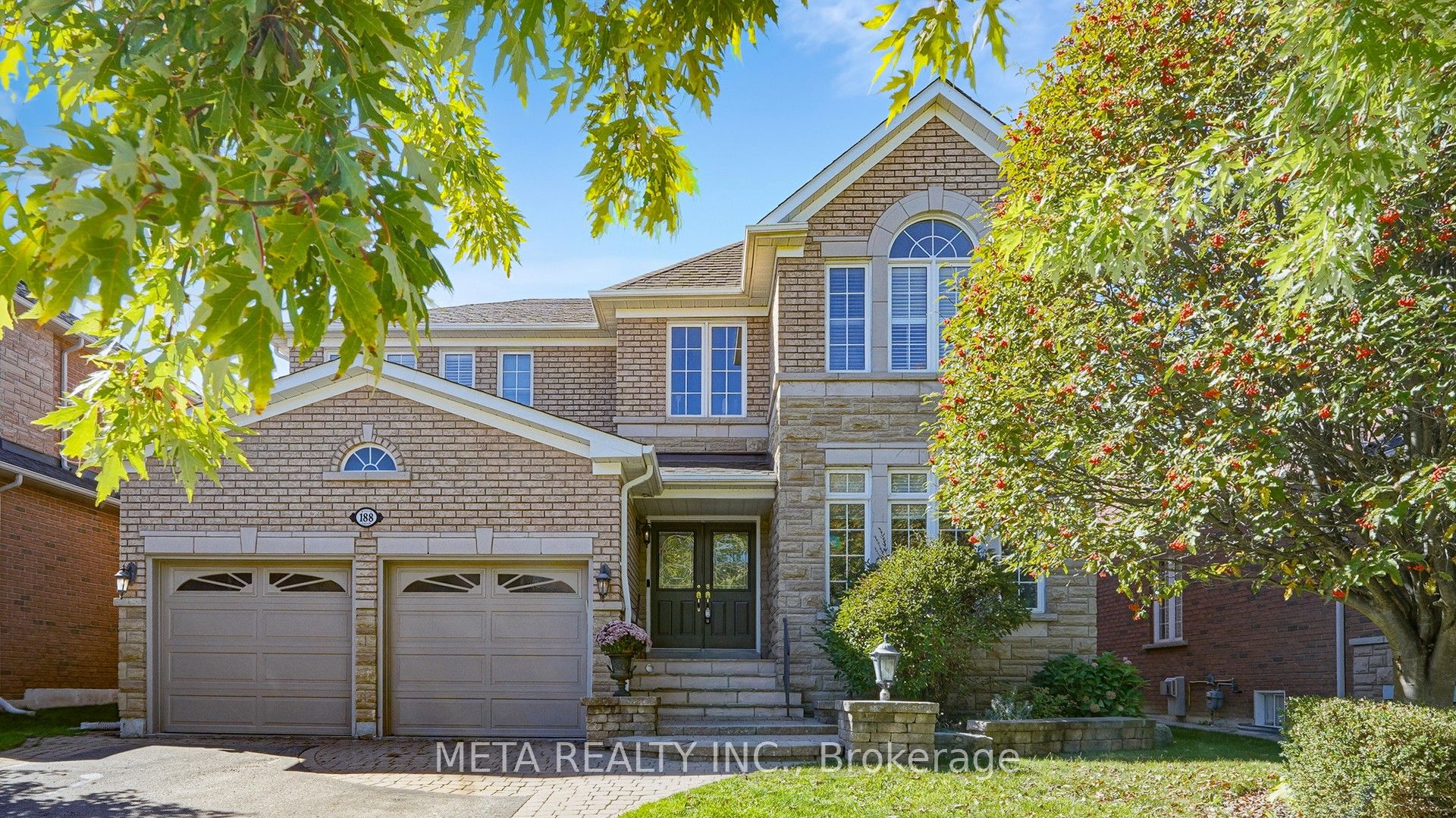 188 Willis Dr Property Photo 1