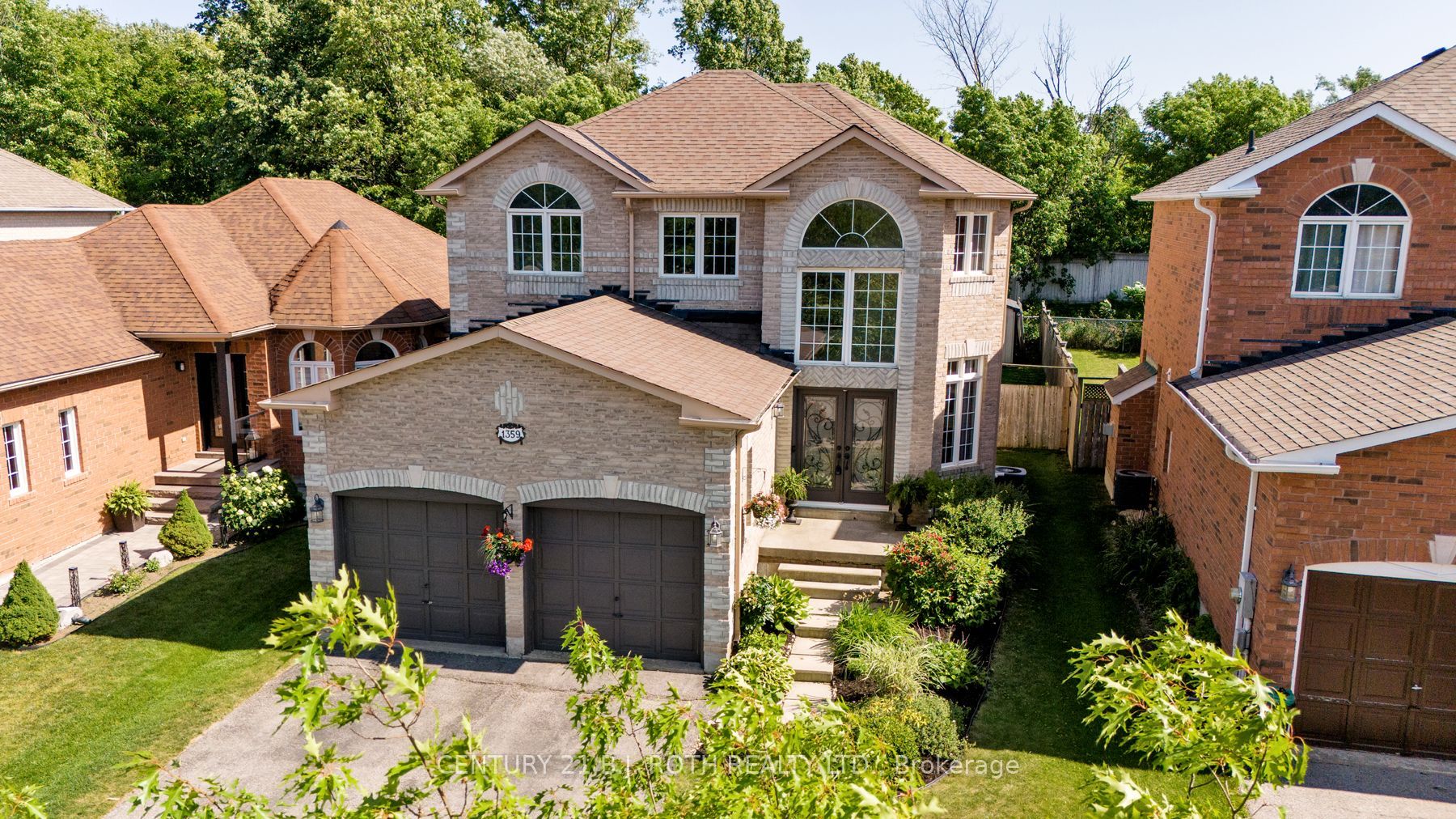 1359 Forest St Property Photo 1