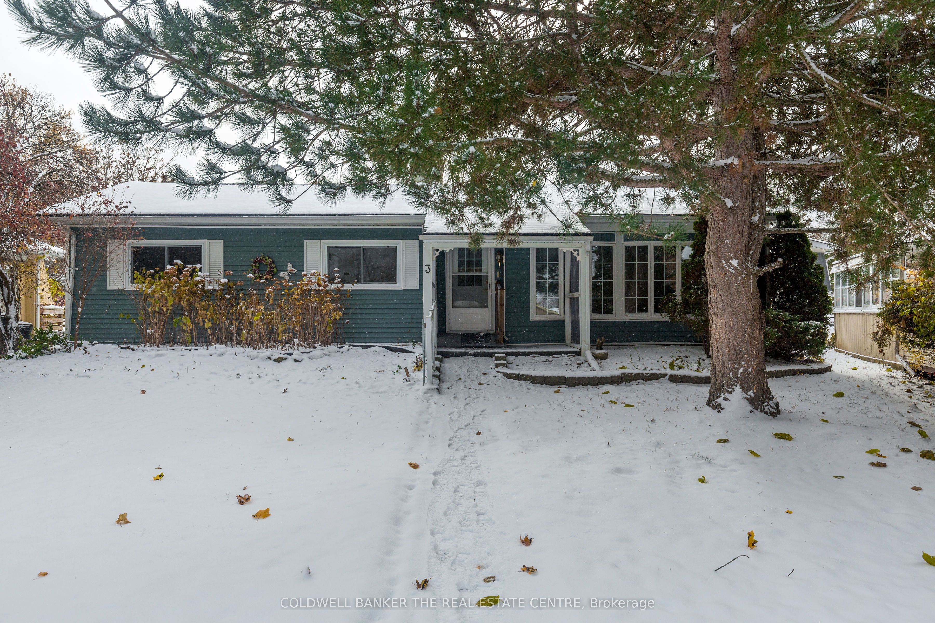 3 Maple Court Property Photo 1