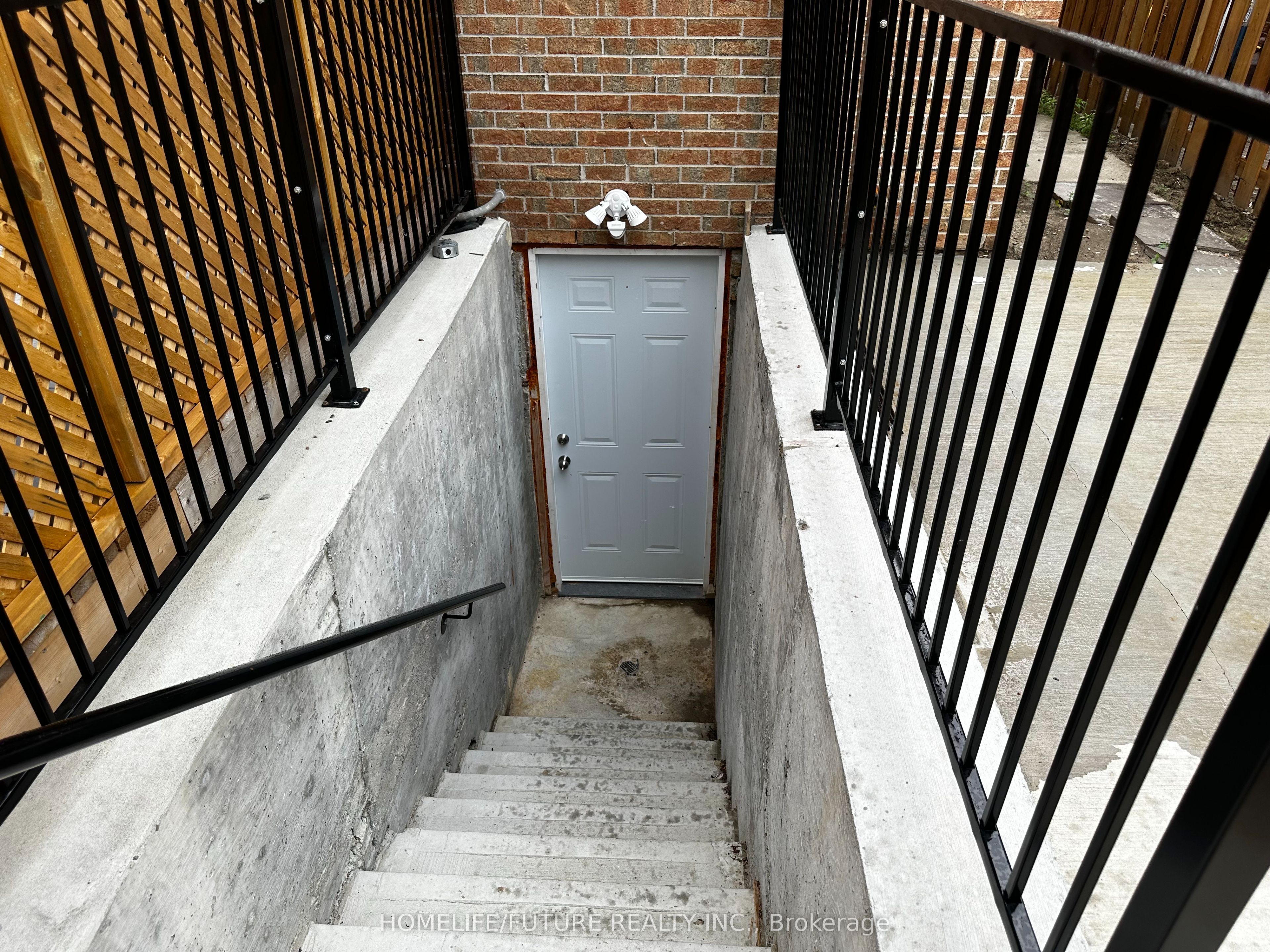 426 Wycliffe Avenue Basment Property Photo 1
